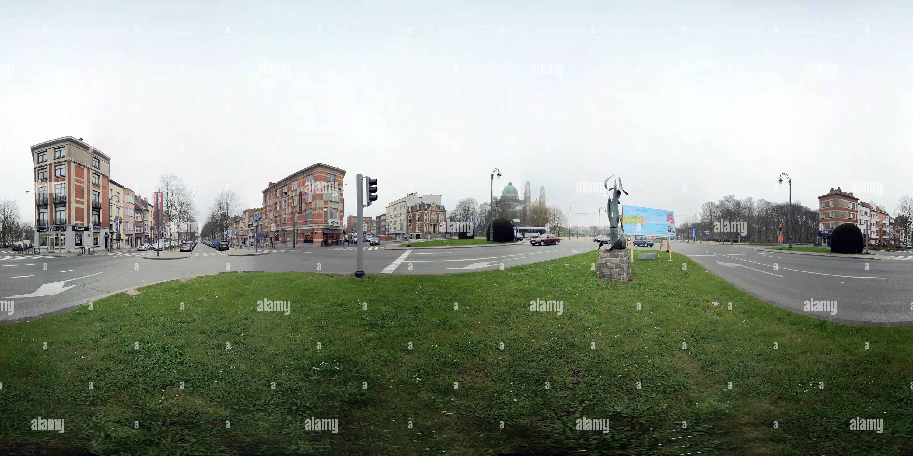 360 Grad Panorama Ansicht von Basilique du Sacré-coeur de Bruxelles