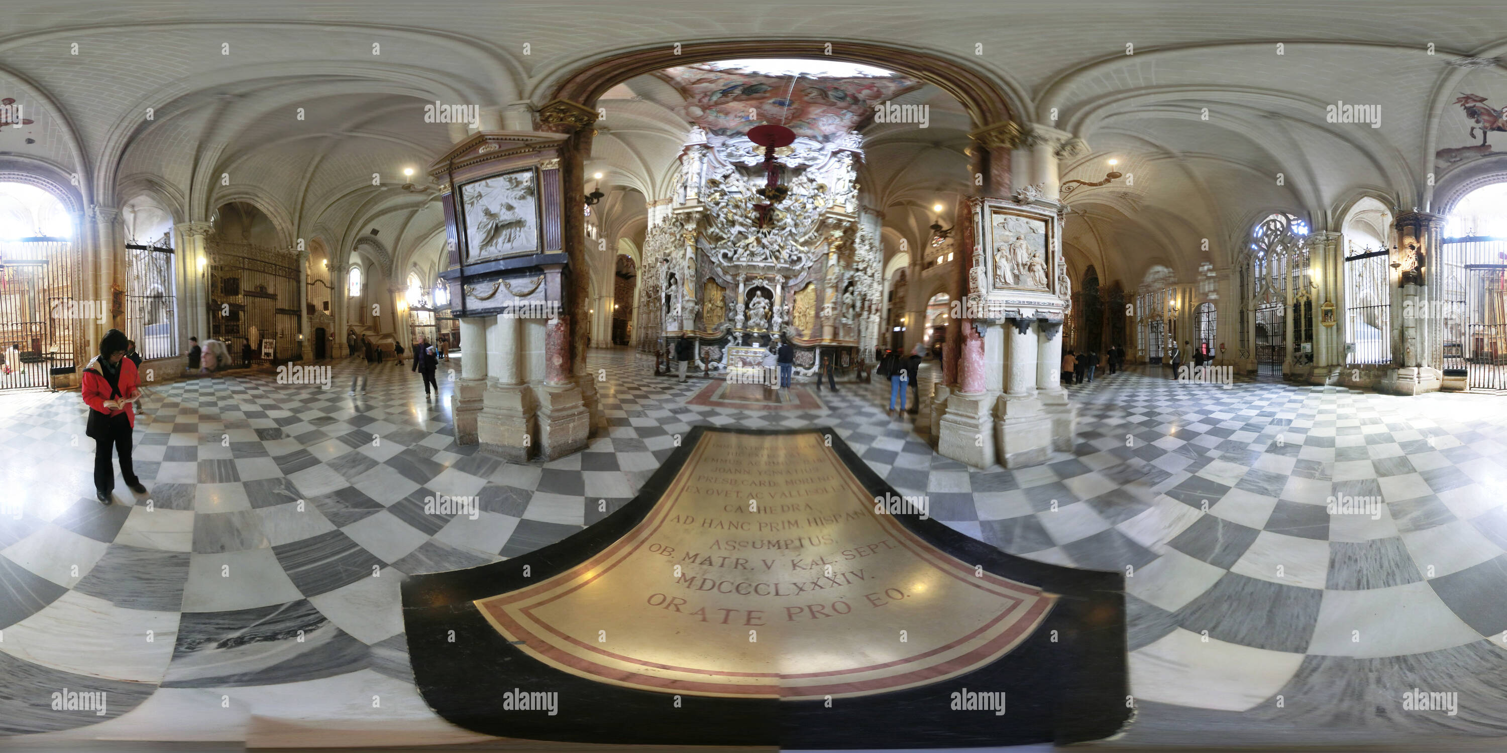 360 Grad Panorama Ansicht von Interieur de la Catedral de Toledo