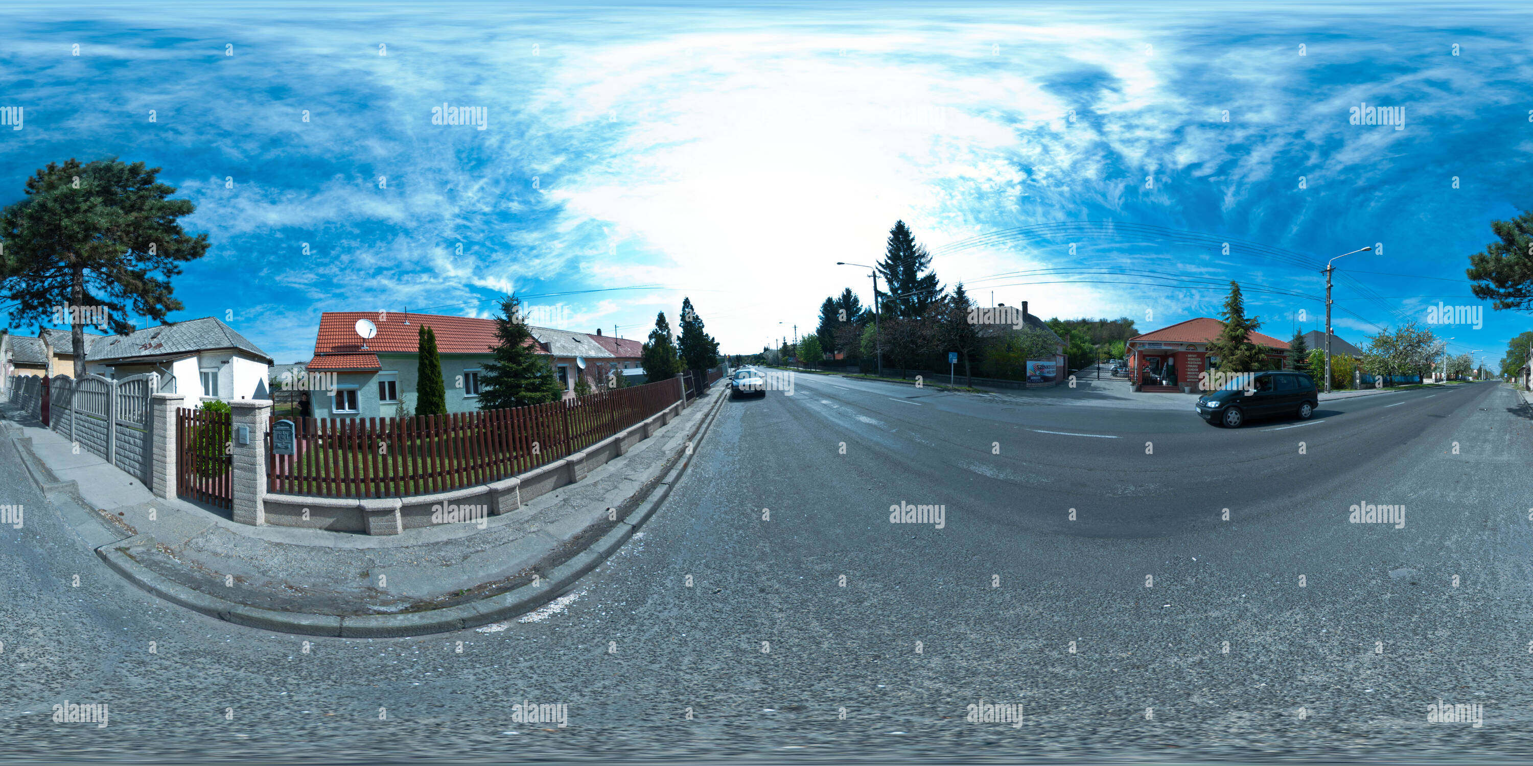 360 Grad Panorama Ansicht von Stadt Labatlan