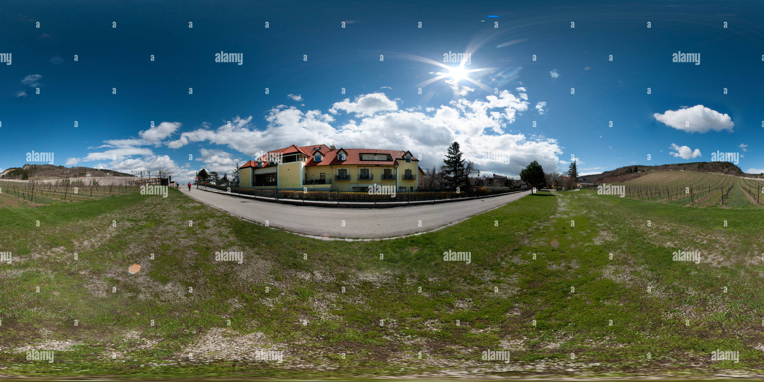 360 Grad Panorama Ansicht von Hotel turmhof Gumpoldskirchen