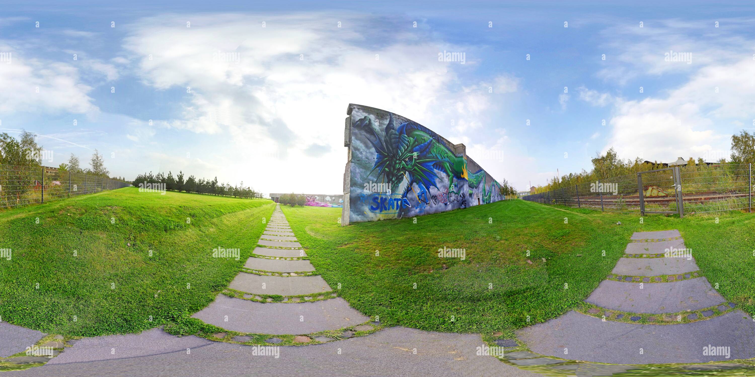 360 Grad Panorama Ansicht von Drache Rheinpark Duisburg Hochfeld