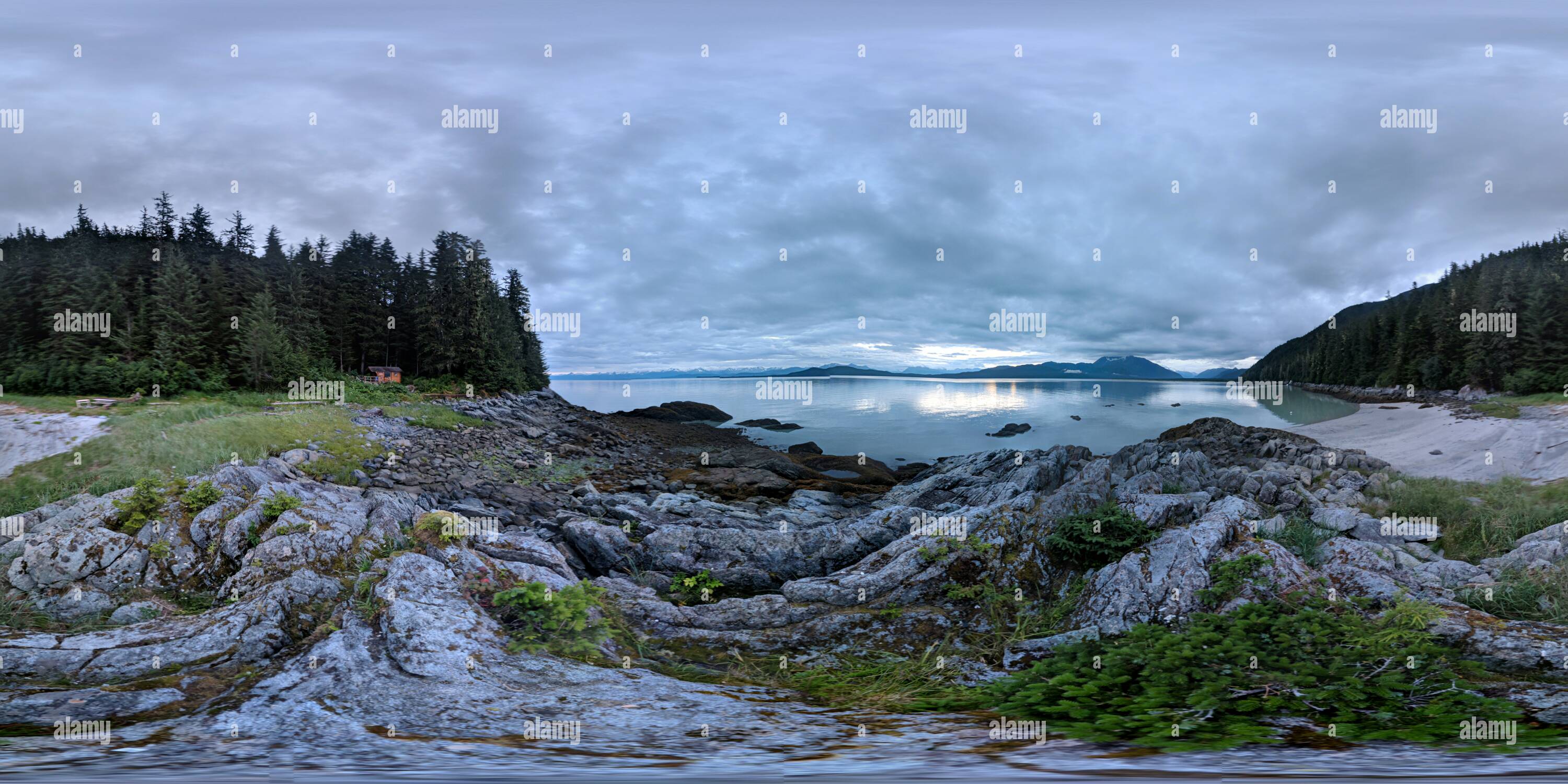 360 Grad Panorama Ansicht von In der Nähe des Berner Bucht, nördlich von Juneau, Alaska