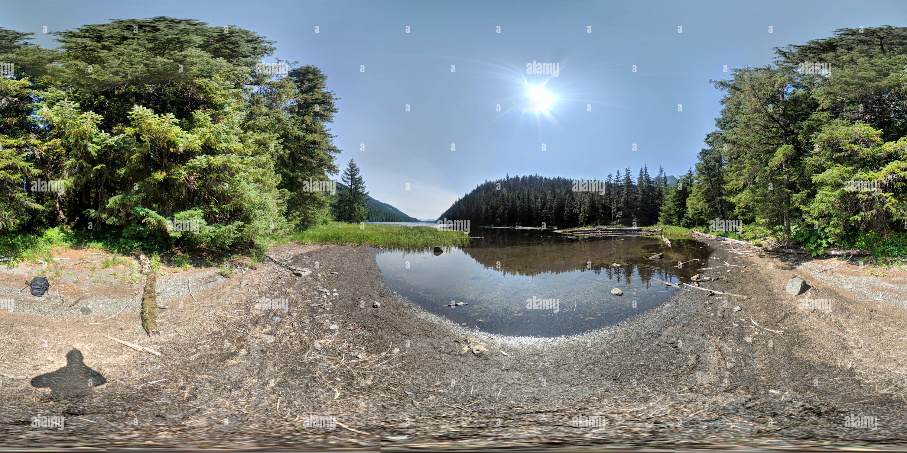 360 Grad Panorama Ansicht von In der Nähe des Jungen Lake Cabin, Admiralty Island, Alaska