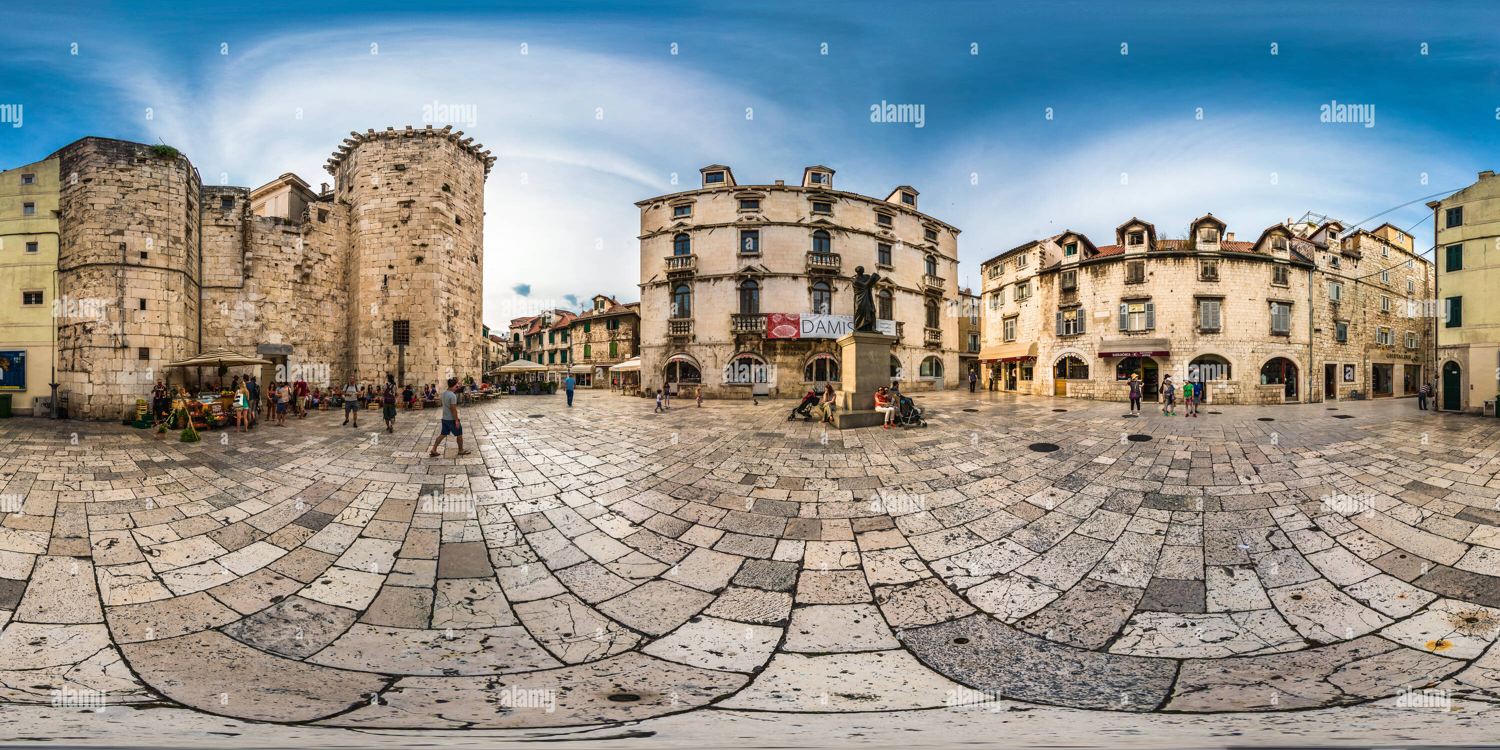 360 Grad Panorama Ansicht von Fruit Platz (Trg Brace Radic)