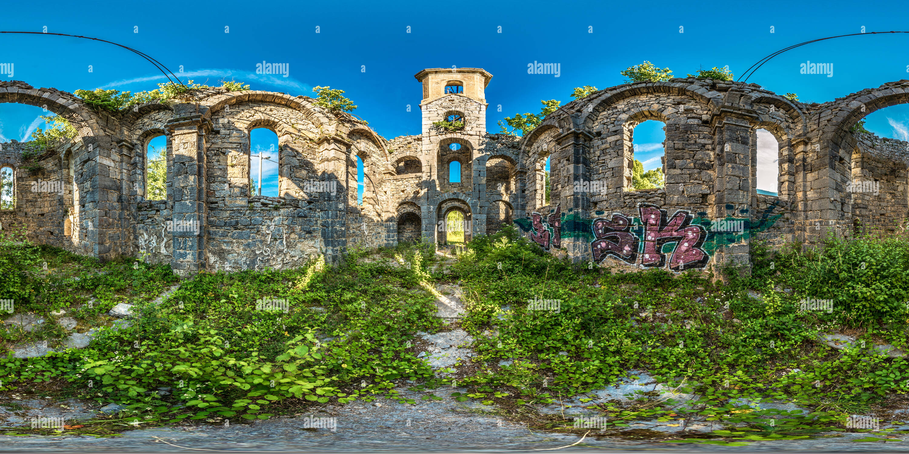 360 Grad Panorama Ansicht von Kirche in Stikada