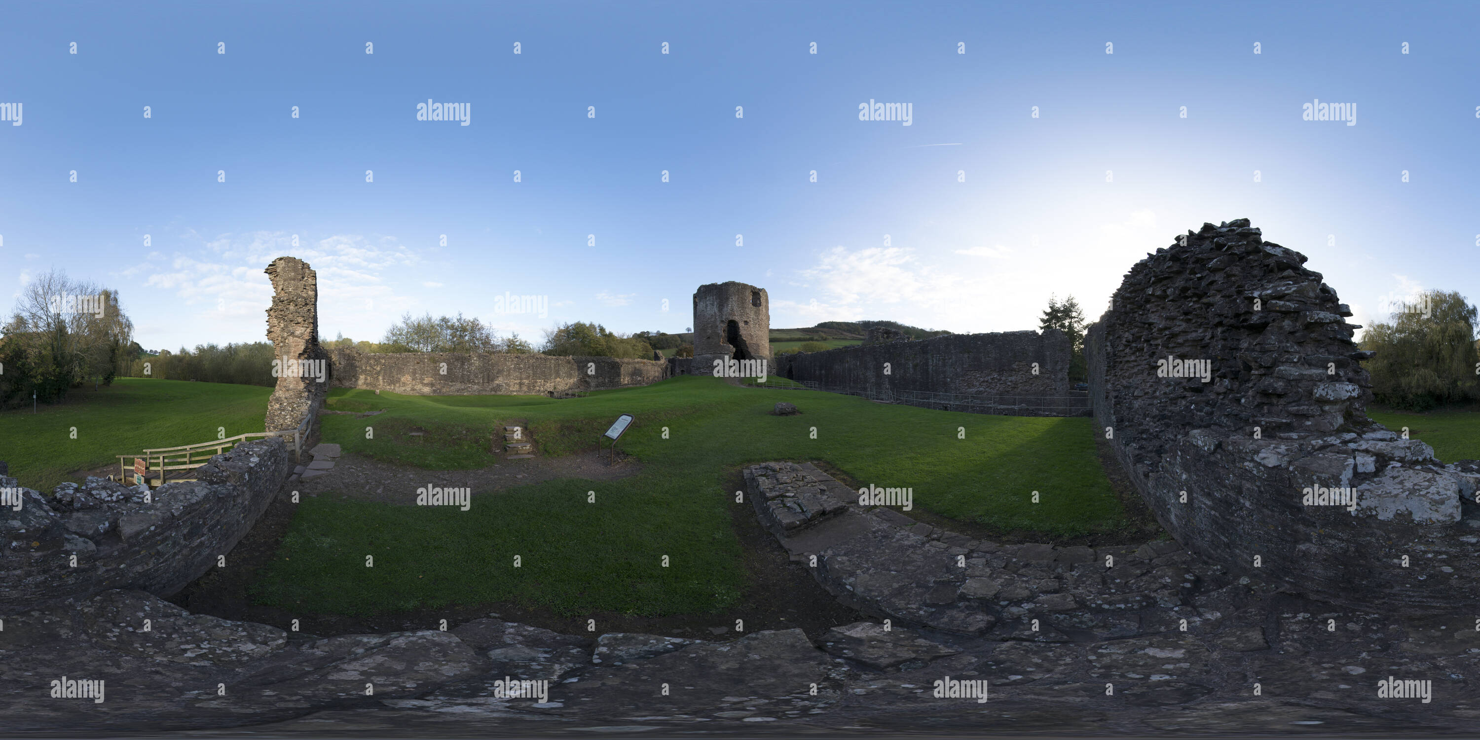 360 Grad Panorama Ansicht von Skenfrith Schloss, Monmouthshire