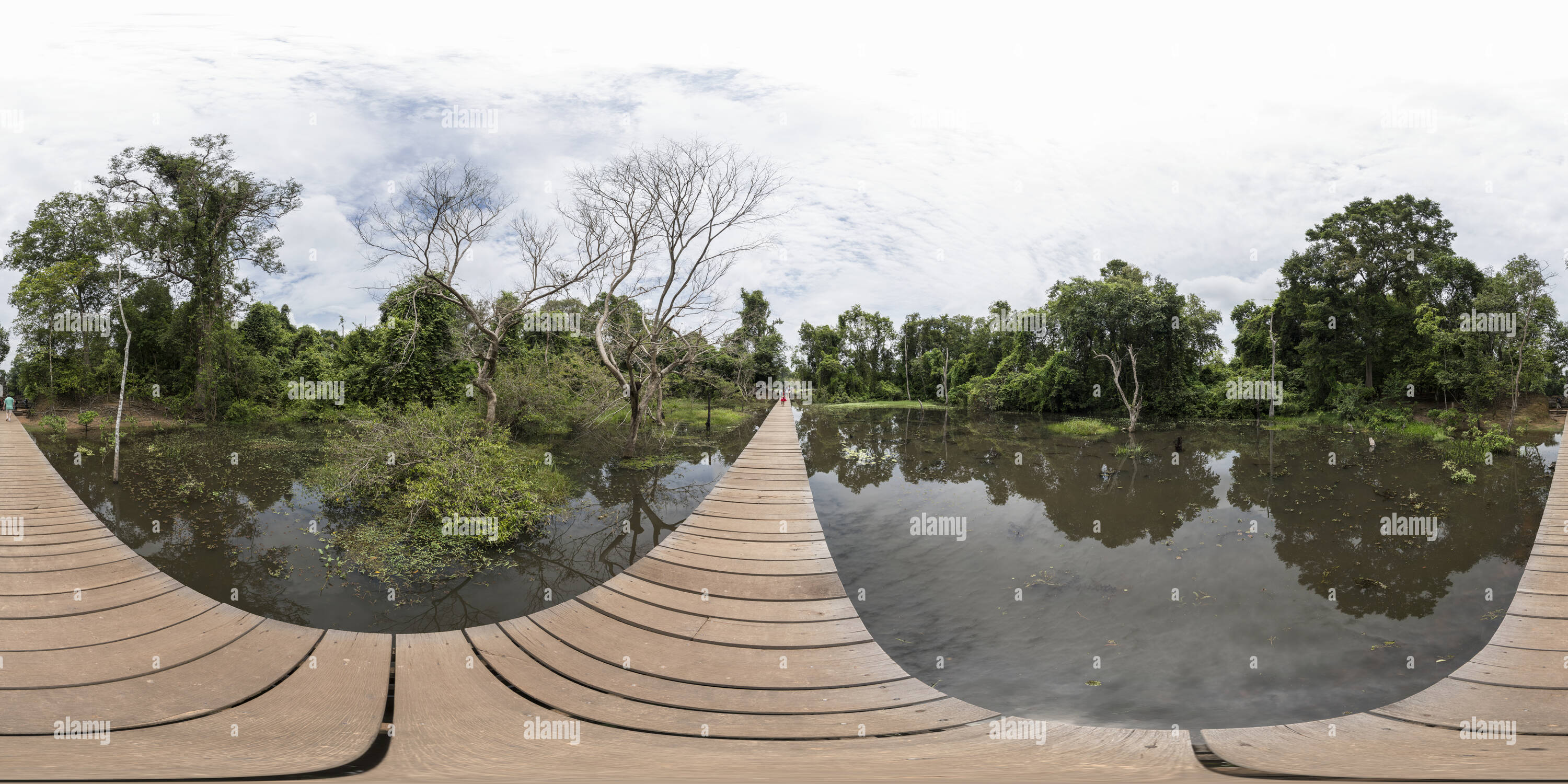 360 Grad Panorama Ansicht von Jayatataka Baray Brücke, krong Siem Reap, Kambodscha