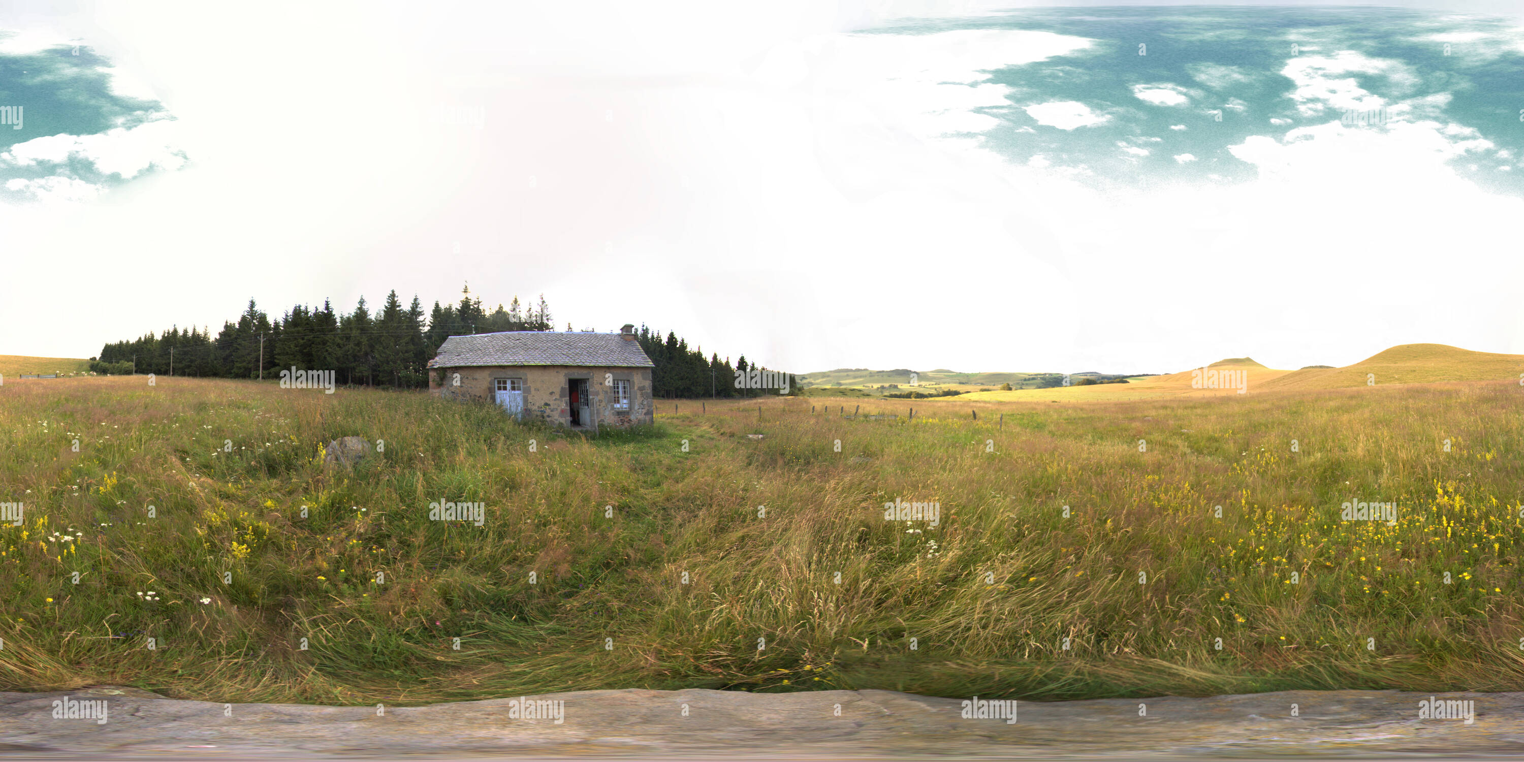 360 Grad Panorama Ansicht von Buron in der Nähe von See Pavin