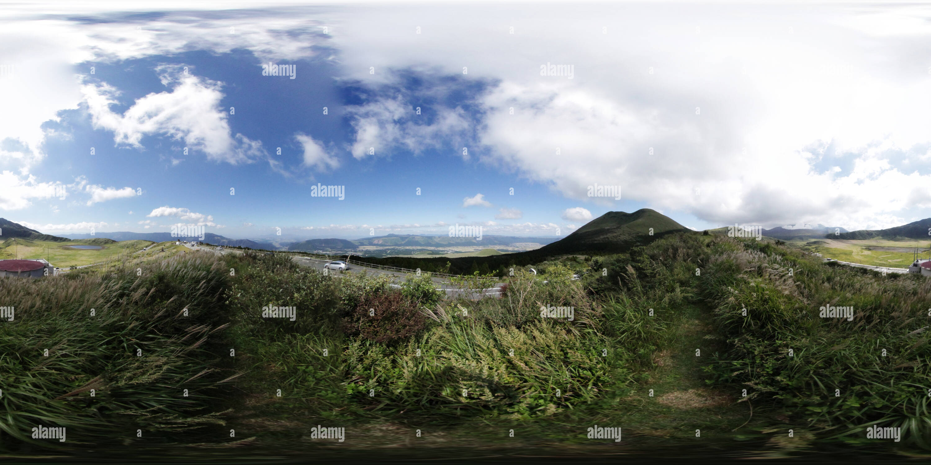 360 Grad Panorama Ansicht von Mt.Aso kusasenri ga Hama 01.