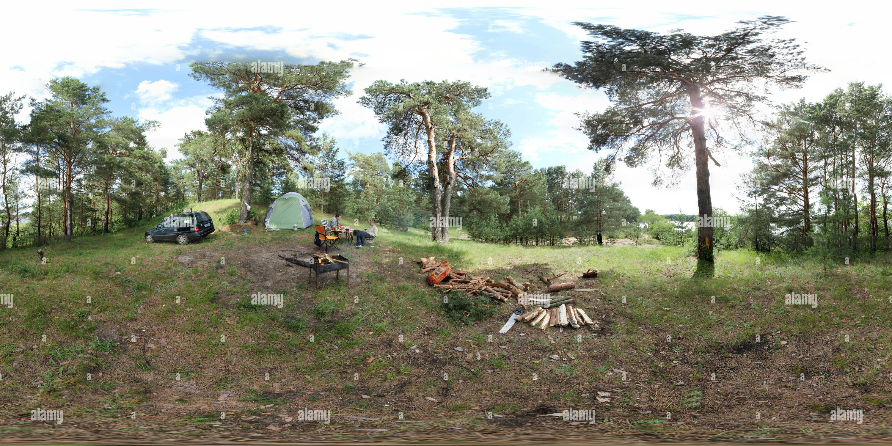 360 Grad Panorama Ansicht von Einen gemütlichen Platz auf dem Dnjepr in der Nähe von weißen Strand 360 Grad Panorama Ansicht von Einen gemütlichen Platz auf dem Dnjepr in der Nähe von weißen Strand