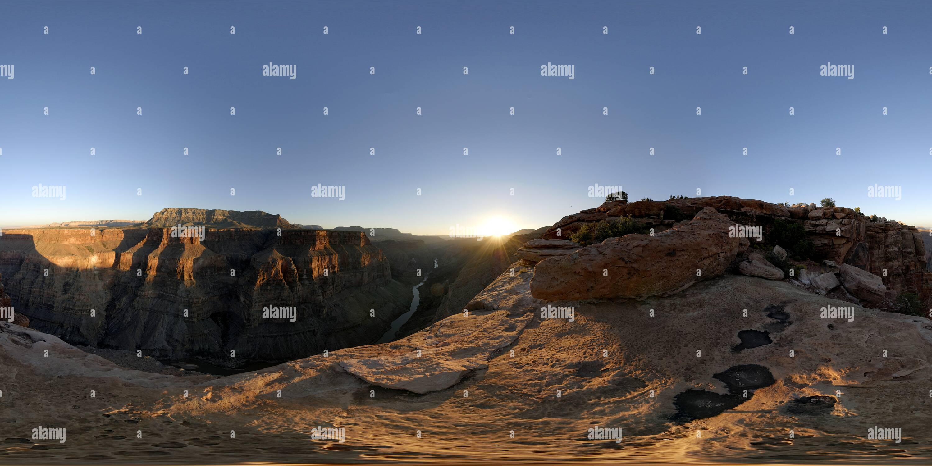 360 Grad Panorama Ansicht von Sonnenuntergang am Toroweap übersehen auf der Grand Canyon North Rim