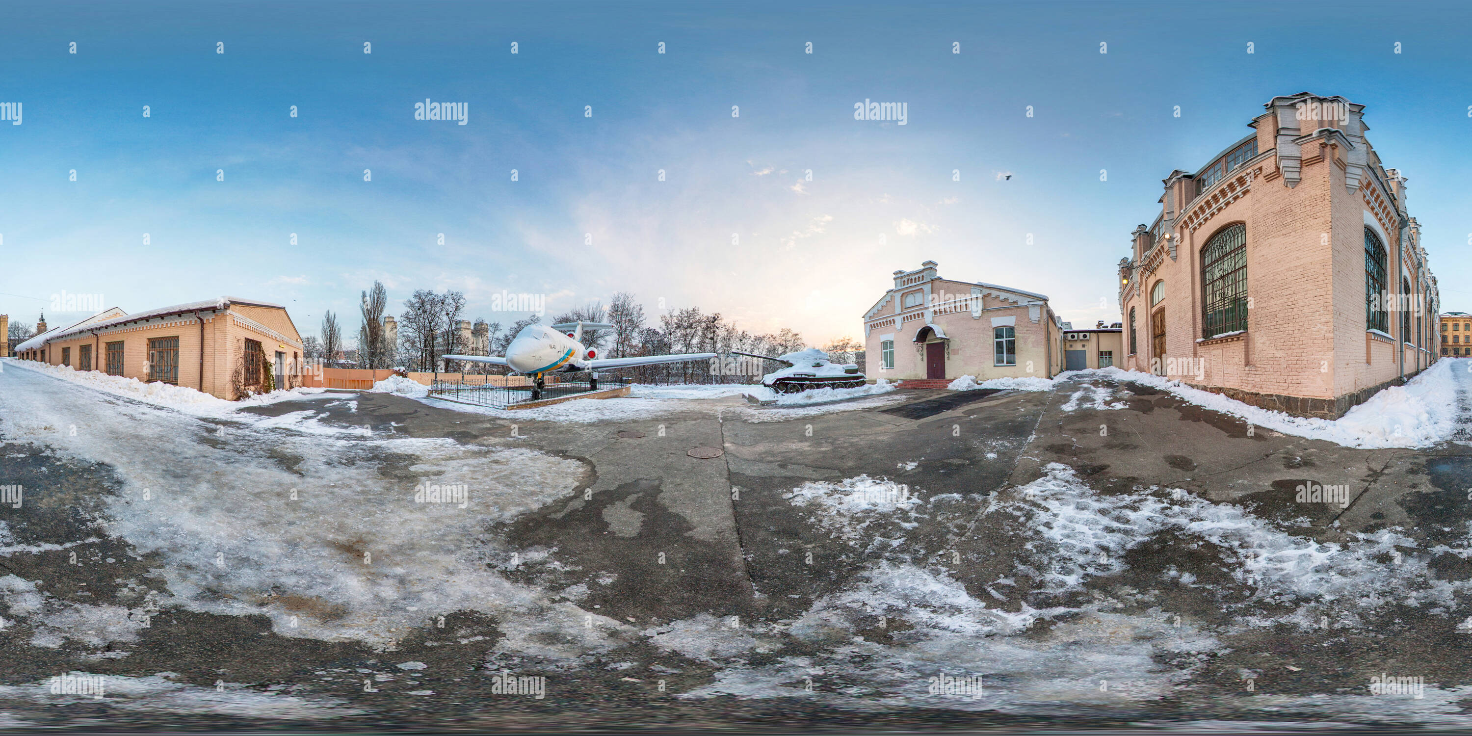 360 Grad Panorama Ansicht von NTUU 'KPI'. Yak-40.