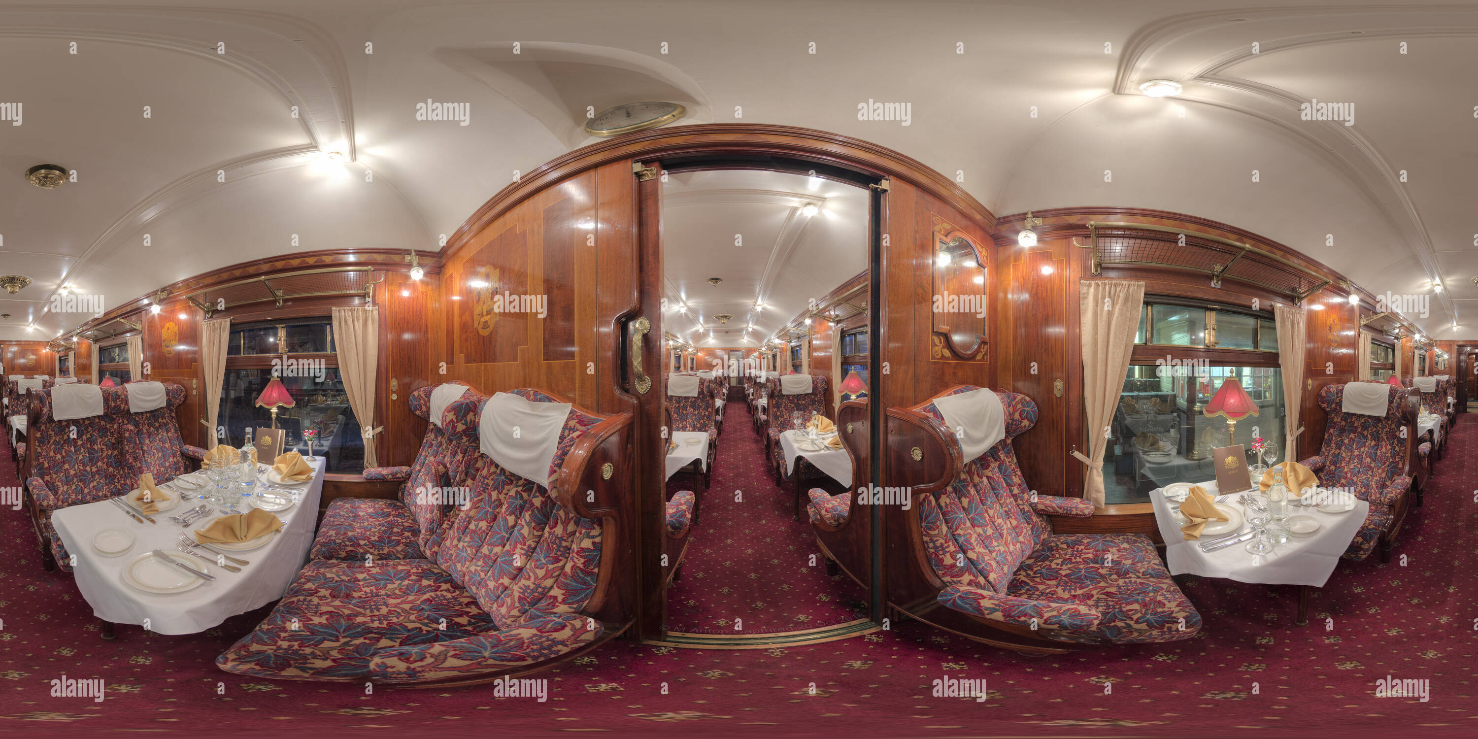 360 Grad Panorama Ansicht von Südende von Pullman Car 64' Christine' an der Bluebell Railway