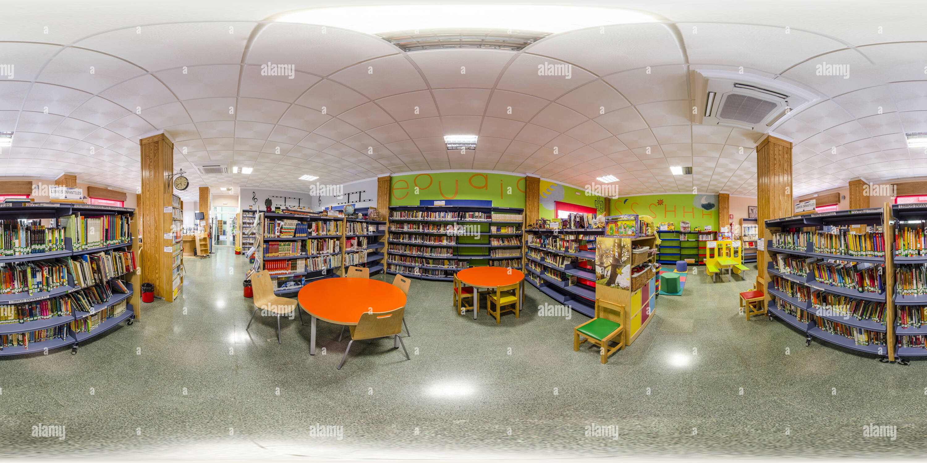 360 Grad Panorama Ansicht von Die öffentliche Bibliothek von Las Tablas de Jaén