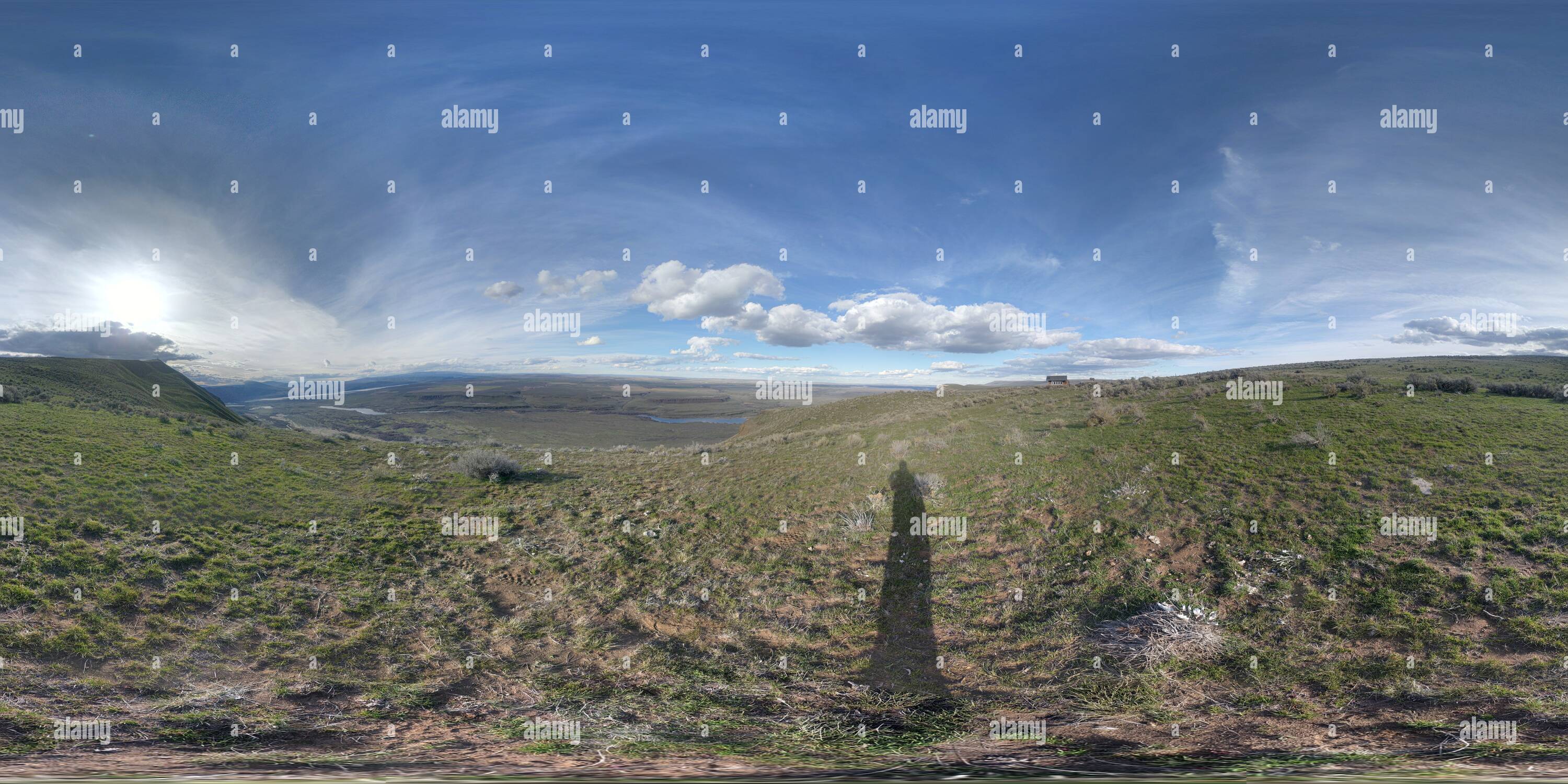 360 Grad Panorama Ansicht von In der Nähe einer Hütte auf dem Sattel Mt in Eastern Washington