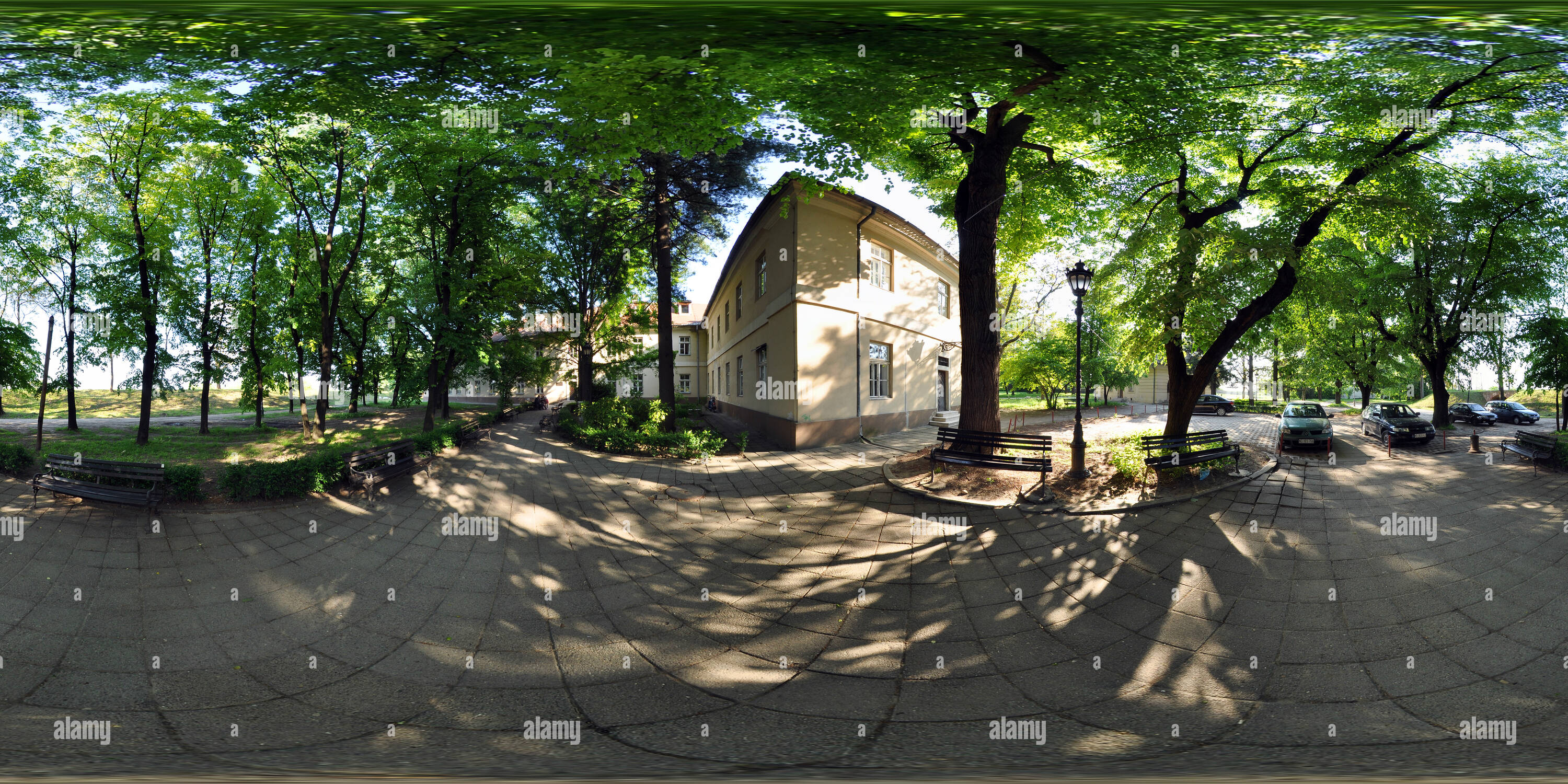 360 Grad Panorama Ansicht von Petrovaradinska Tvrdjava, das Hauptgebäude der Akademija