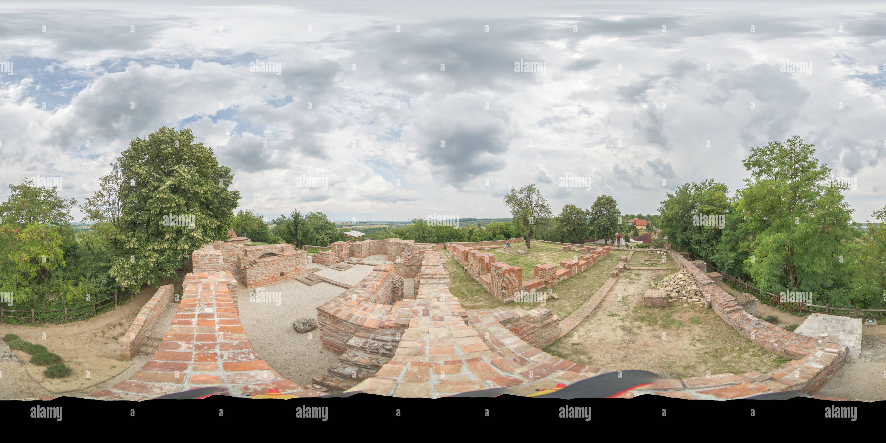 360 Grad Panorama Ansicht von Szentjakabi Bencés Apátság