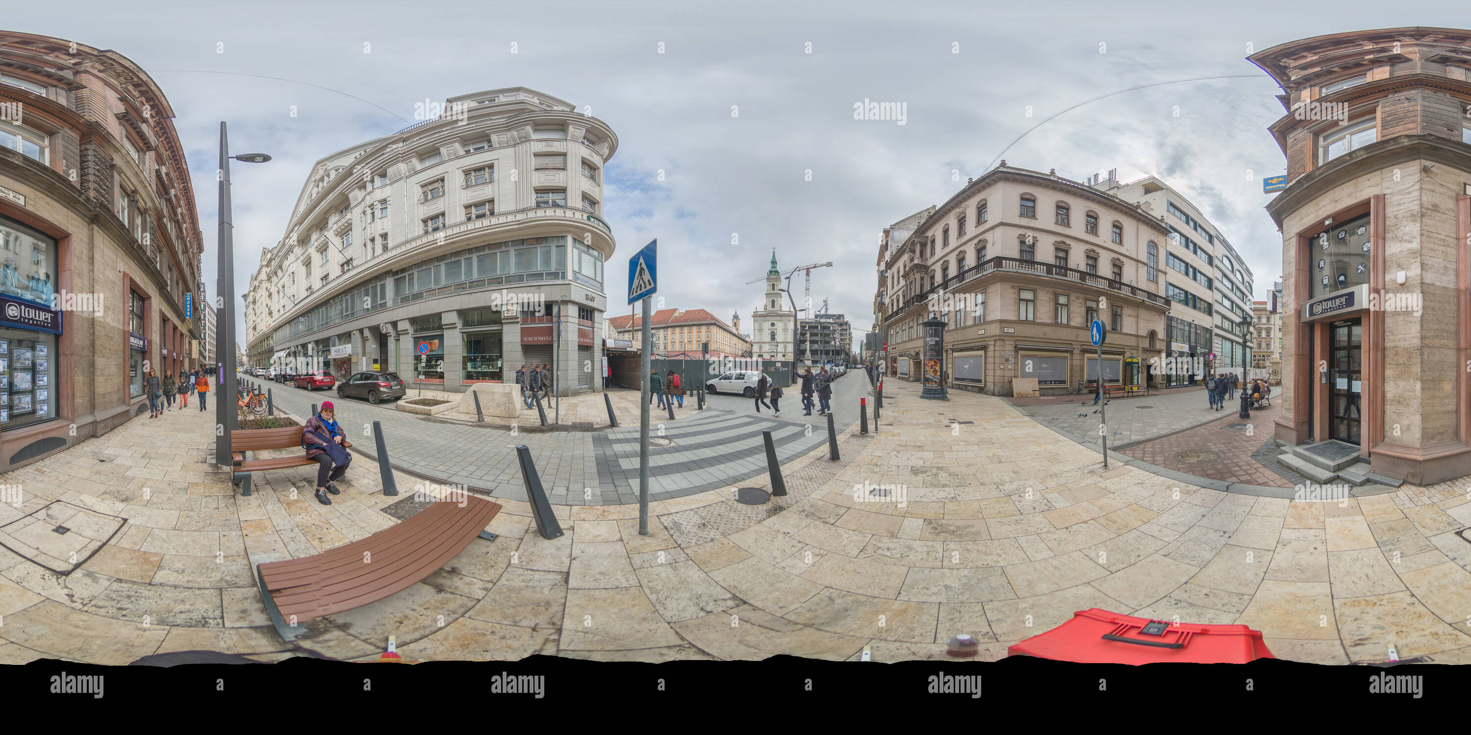 360 Grad Panorama Ansicht von Szervita tér