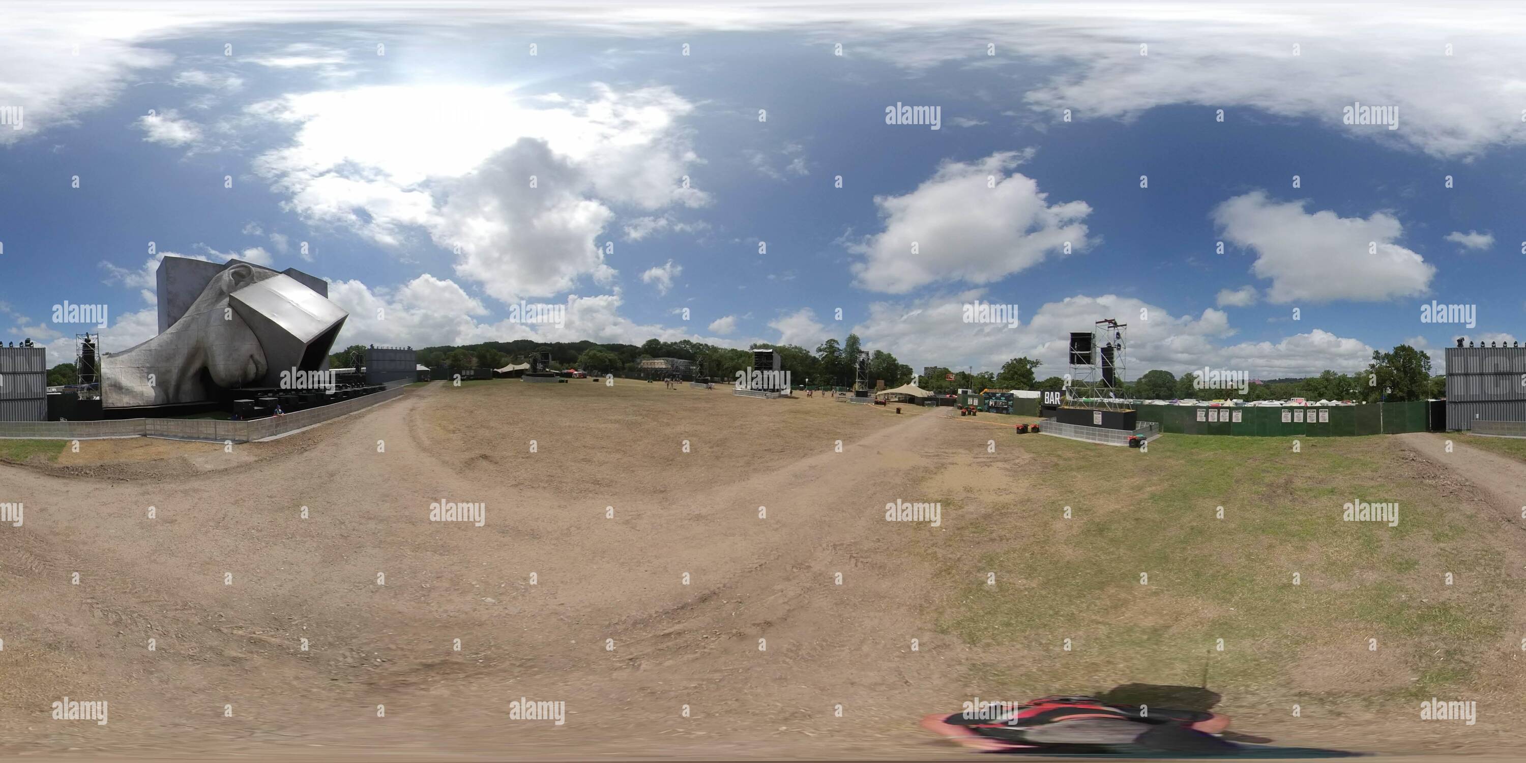 360 Grad Panorama Ansicht von 360-Grad-Ansicht der Icon-Bühne bei der Glastonbury Music Festival 2019