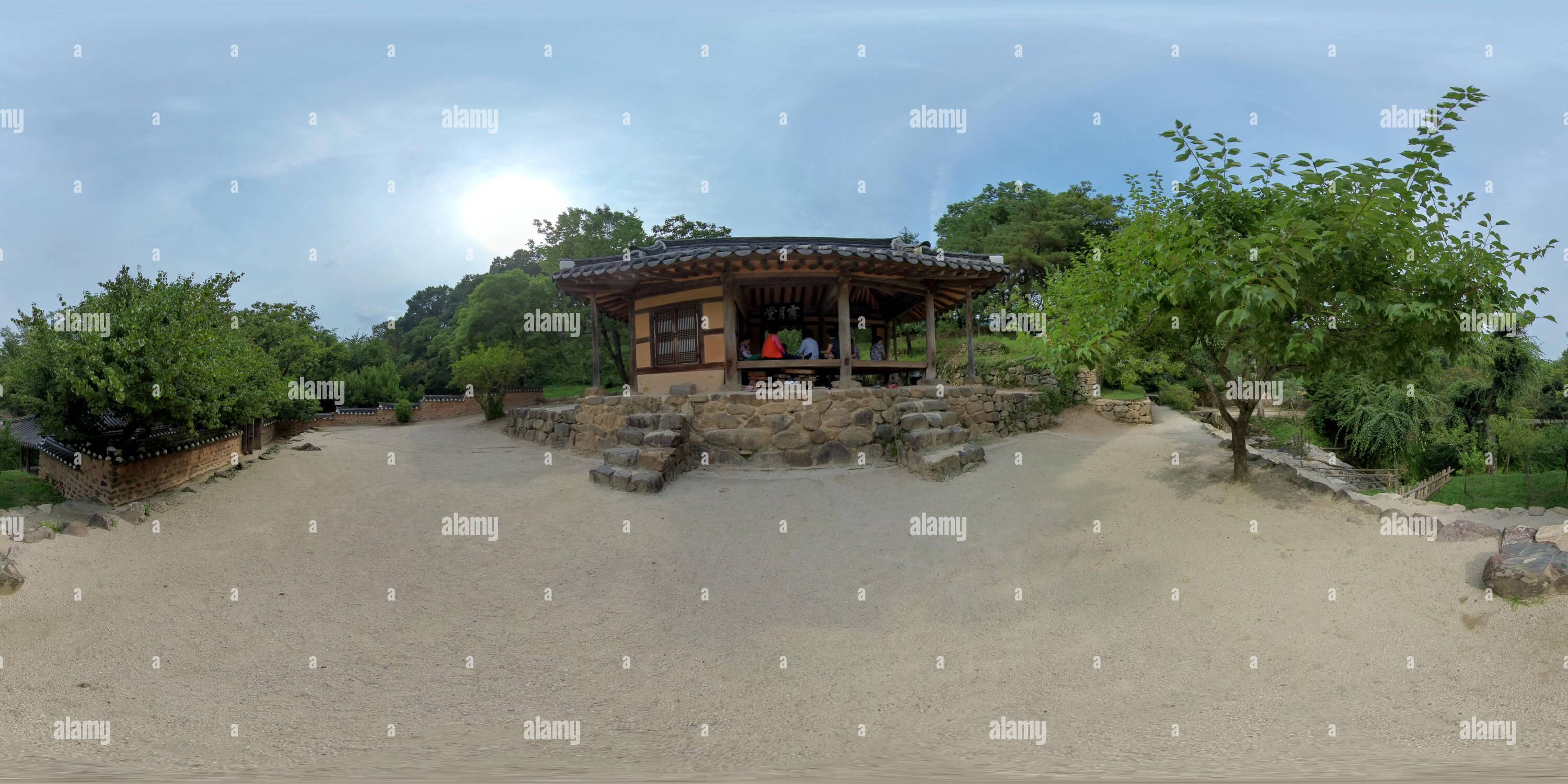 360 Grad Panorama Ansicht von Damyang, Südkorea - 24 Juli 2019 soswaewon. 360 Grad Panorama von sphärischen soswaewon in Damyang.