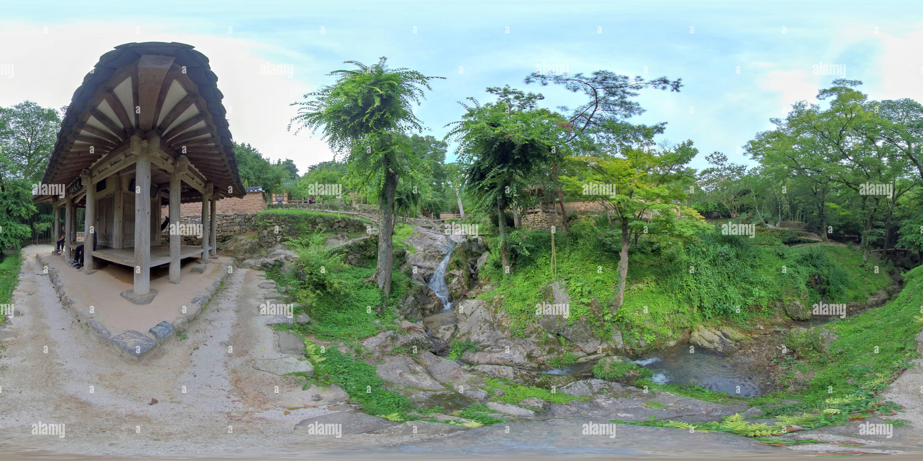 360 Grad Panorama Ansicht von Damyang, Südkorea - 24 Juli 2019 soswaewon. 360 Grad Panorama von sphärischen soswaewon in Damyang.