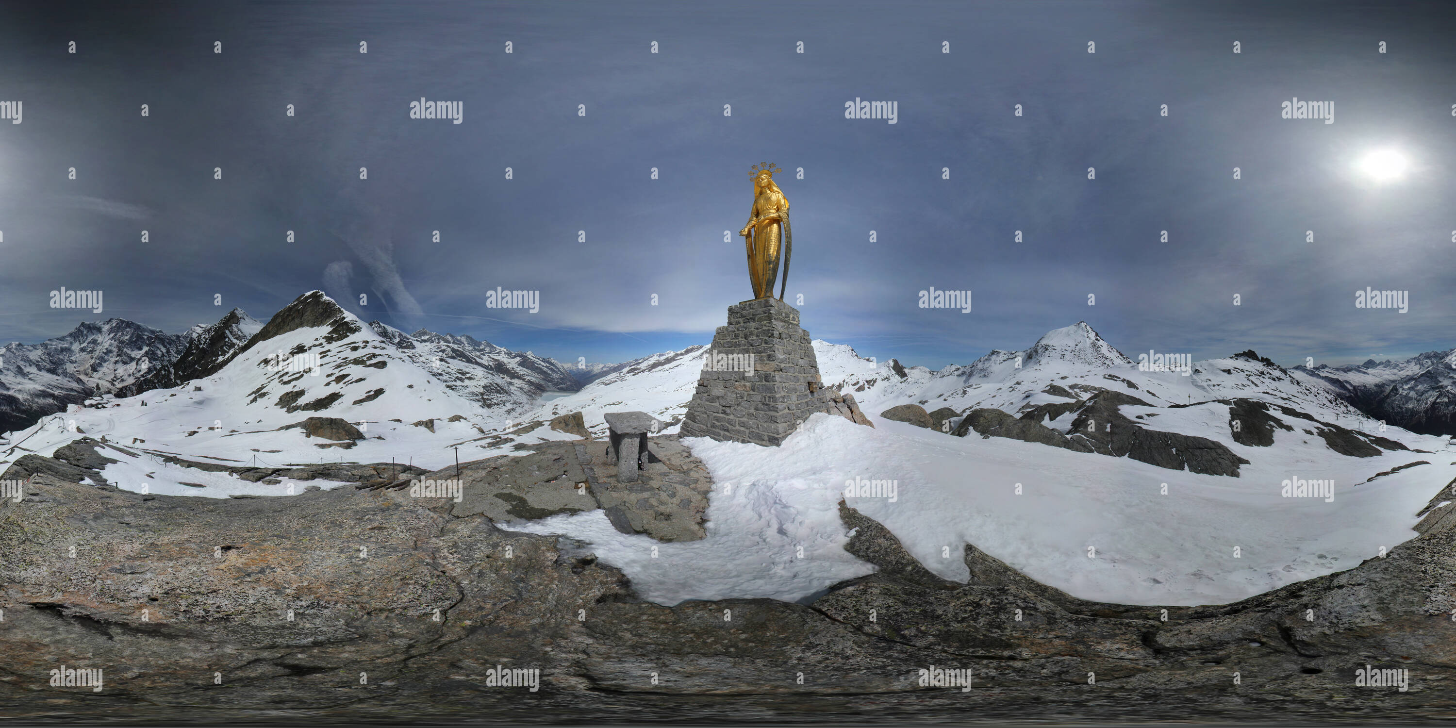 Monte moro pass Fotos und Bildmaterial in hoher Auflösung Alamy