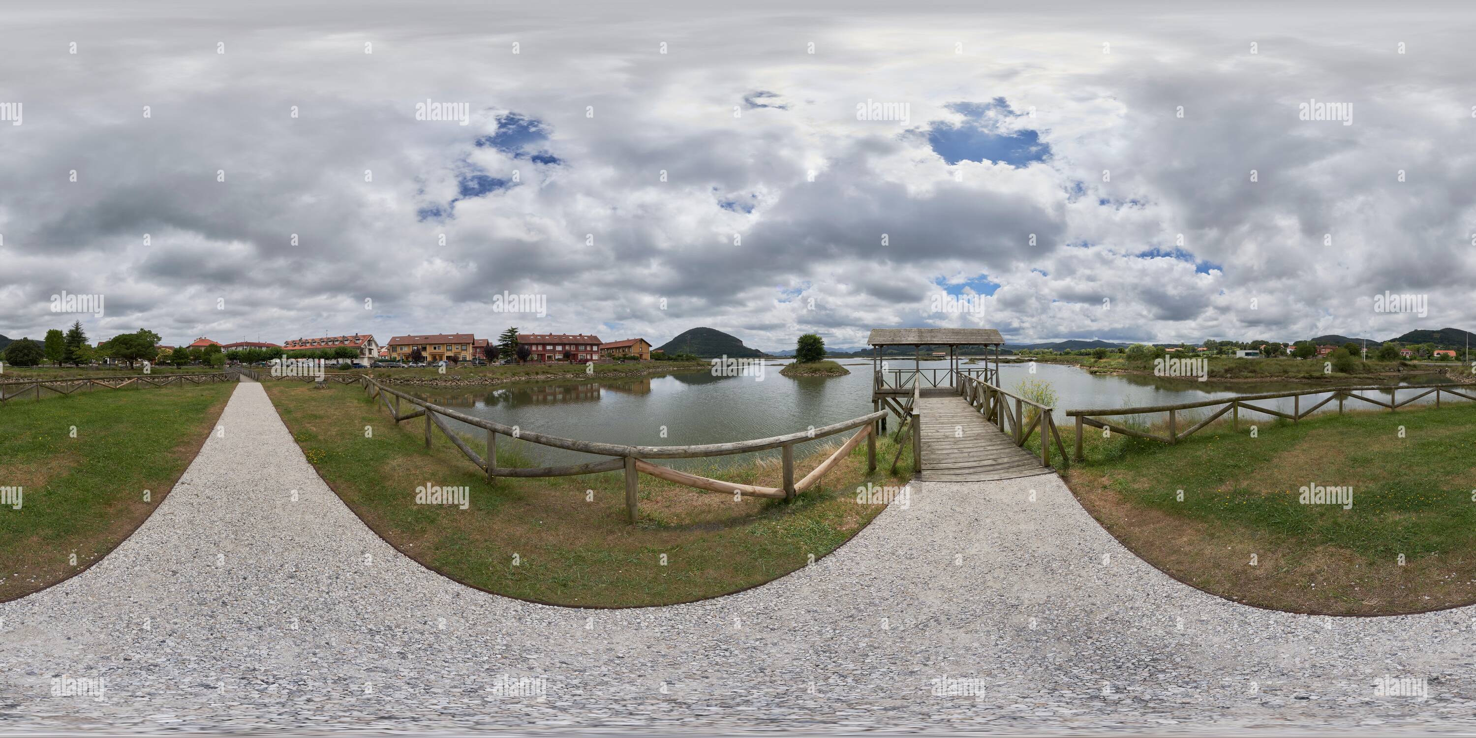 Vista panorámica en 360 grados de Panorámica de 360 grados: Mirador del pantano en Escalante, Cantabria, España, Europa