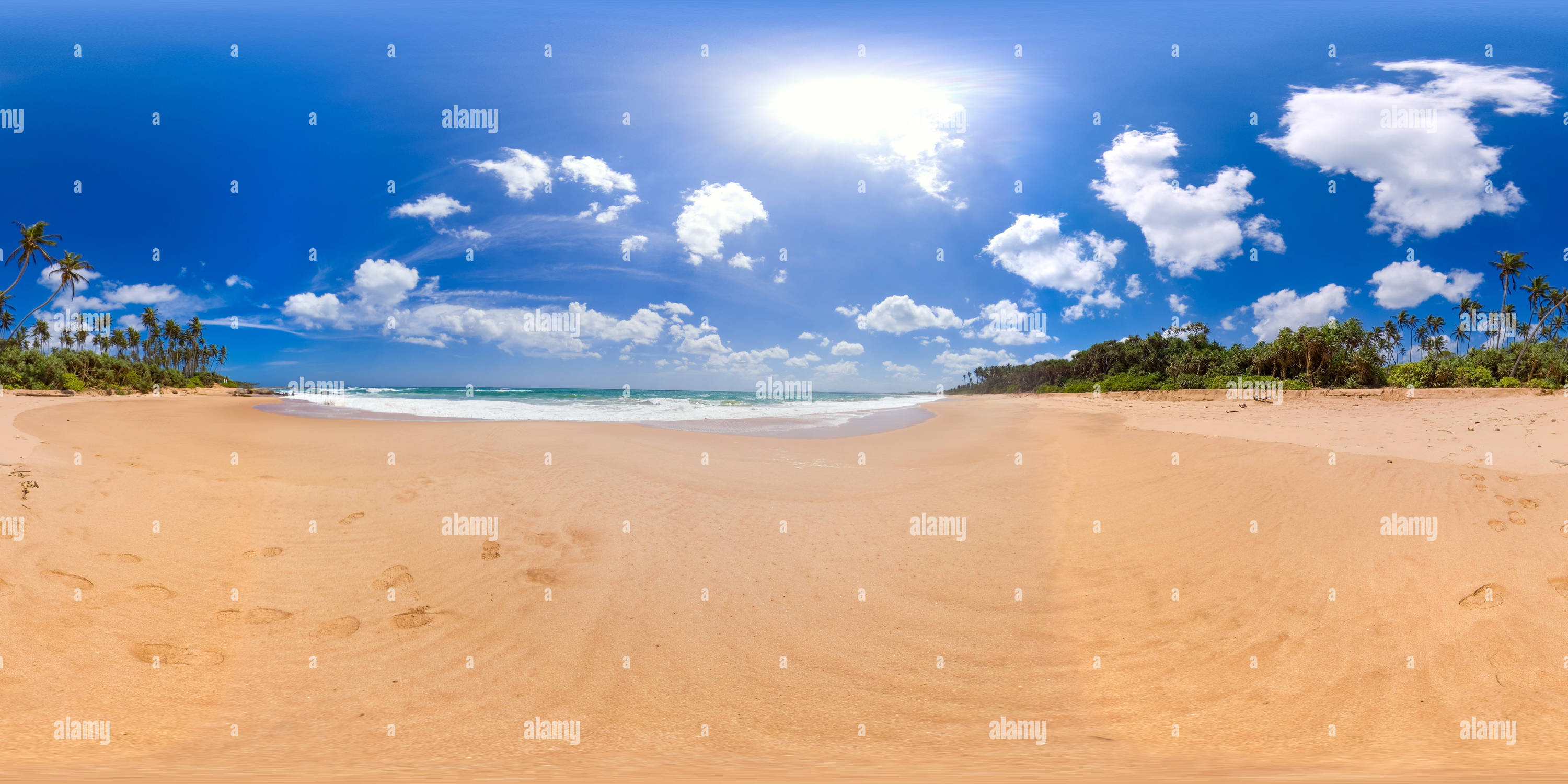 Vista de 360 grados de Paisaje tropical con una hermosa playa. Sri Lanka.  360 panorama VR - Alamy