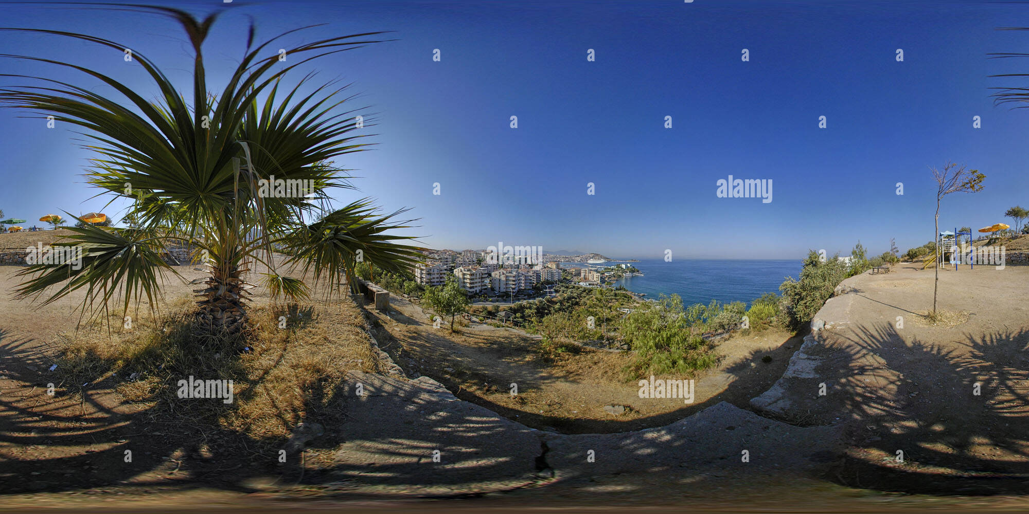 Vista panorámica en 360 grados de Vistas de la ciudad.