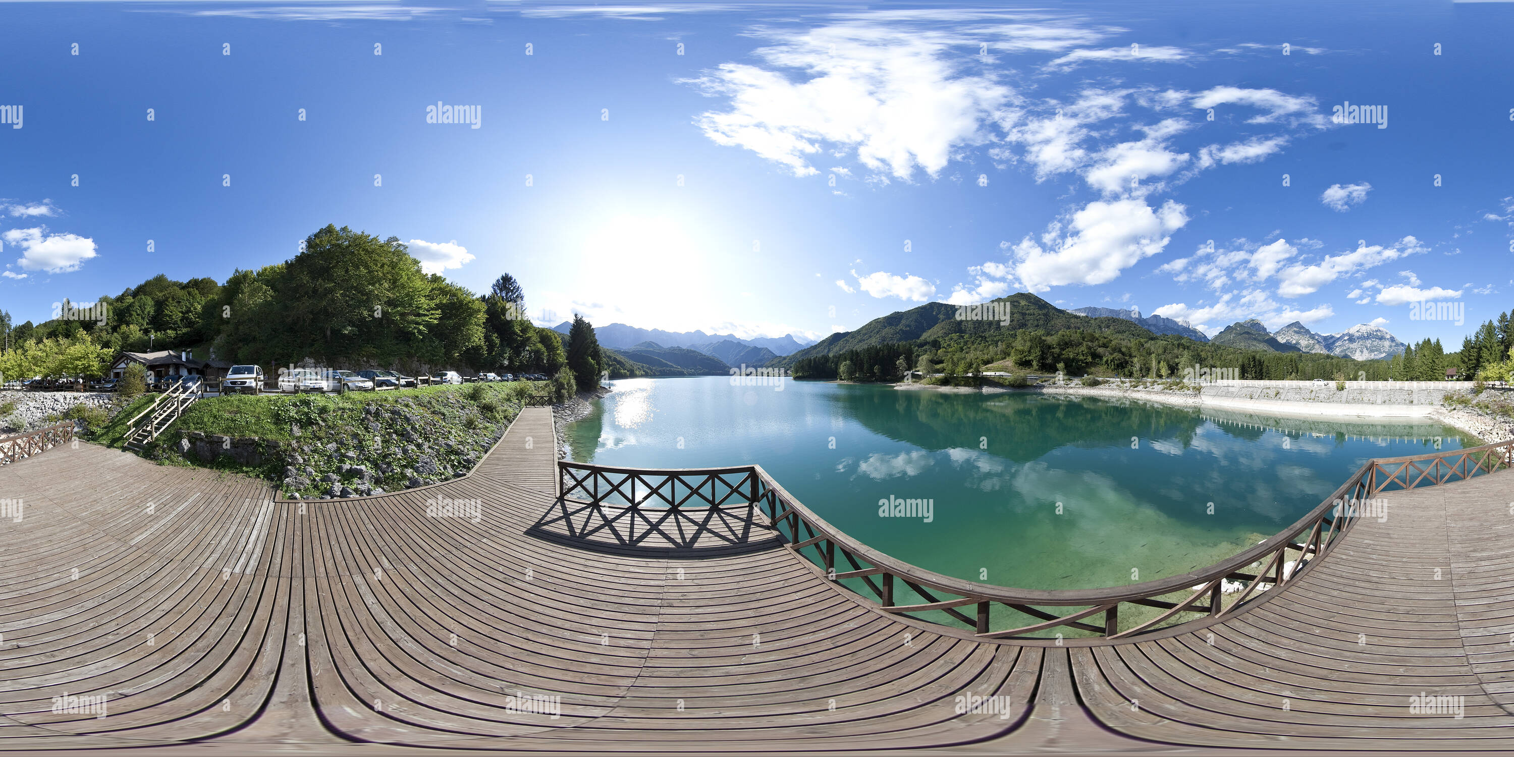 Vista panorámica en 360 grados de Lago di Barcis - vista dal Ponte Antoi