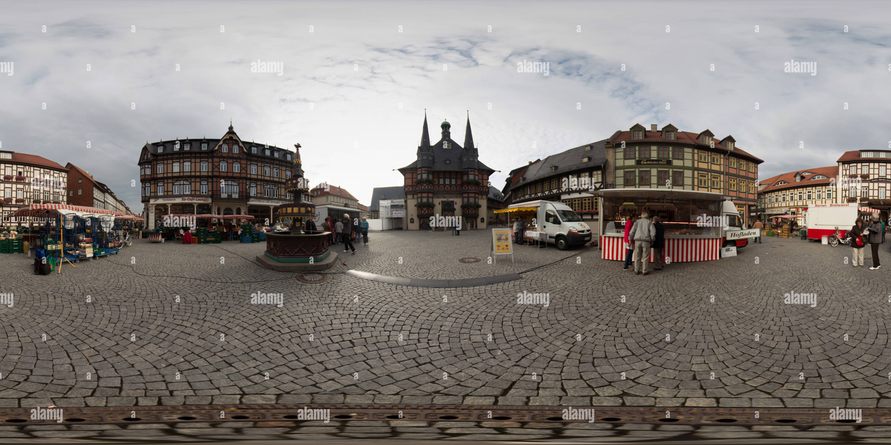Vista panorámica en 360 grados de Día de mercado en Wernigerode