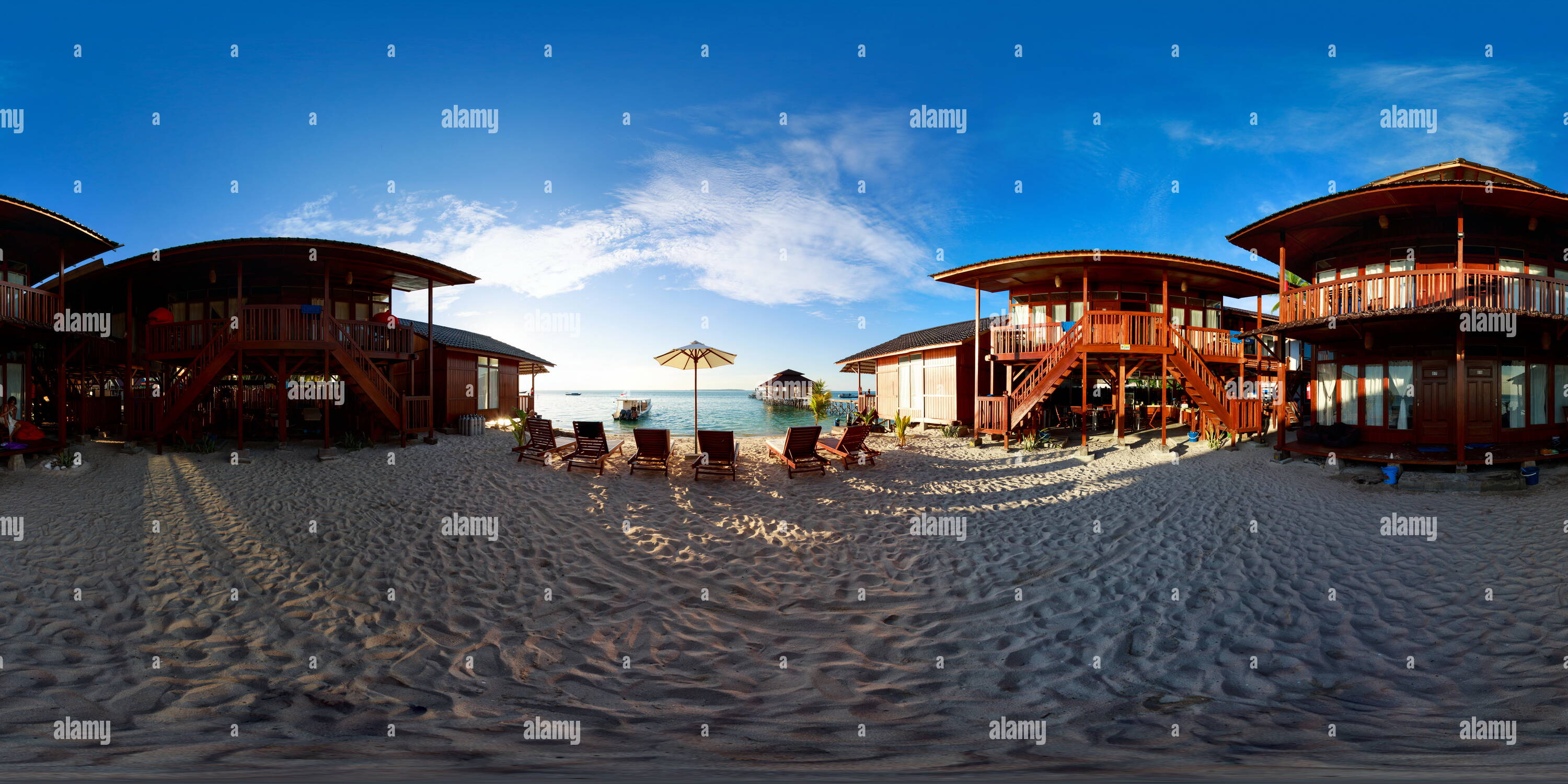 Vista panorámica en 360 grados de Sunset Lodge de buceo 01