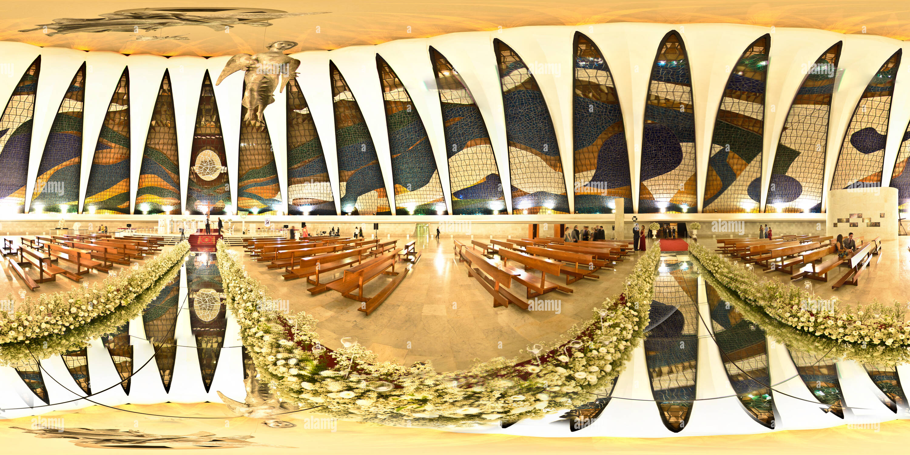 Vista panorámica en 360 grados de Catedral Metropolitana de Brasília - vista interior