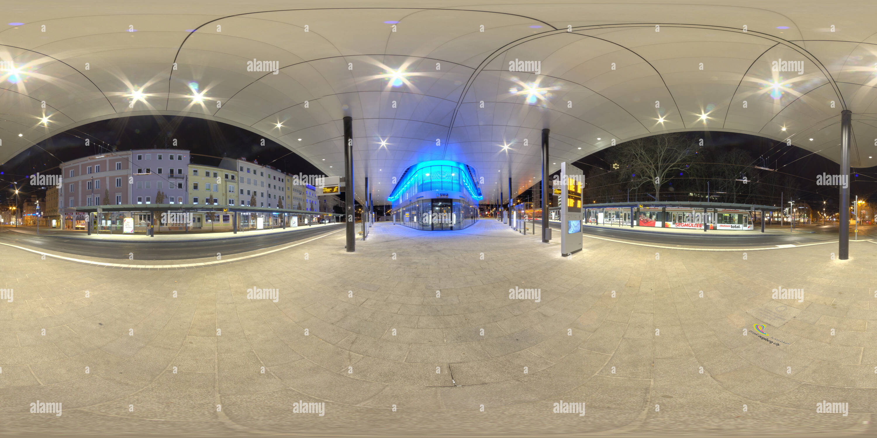Vista panorámica en 360 grados de Nacht Der Neue Koenigsplatz 01