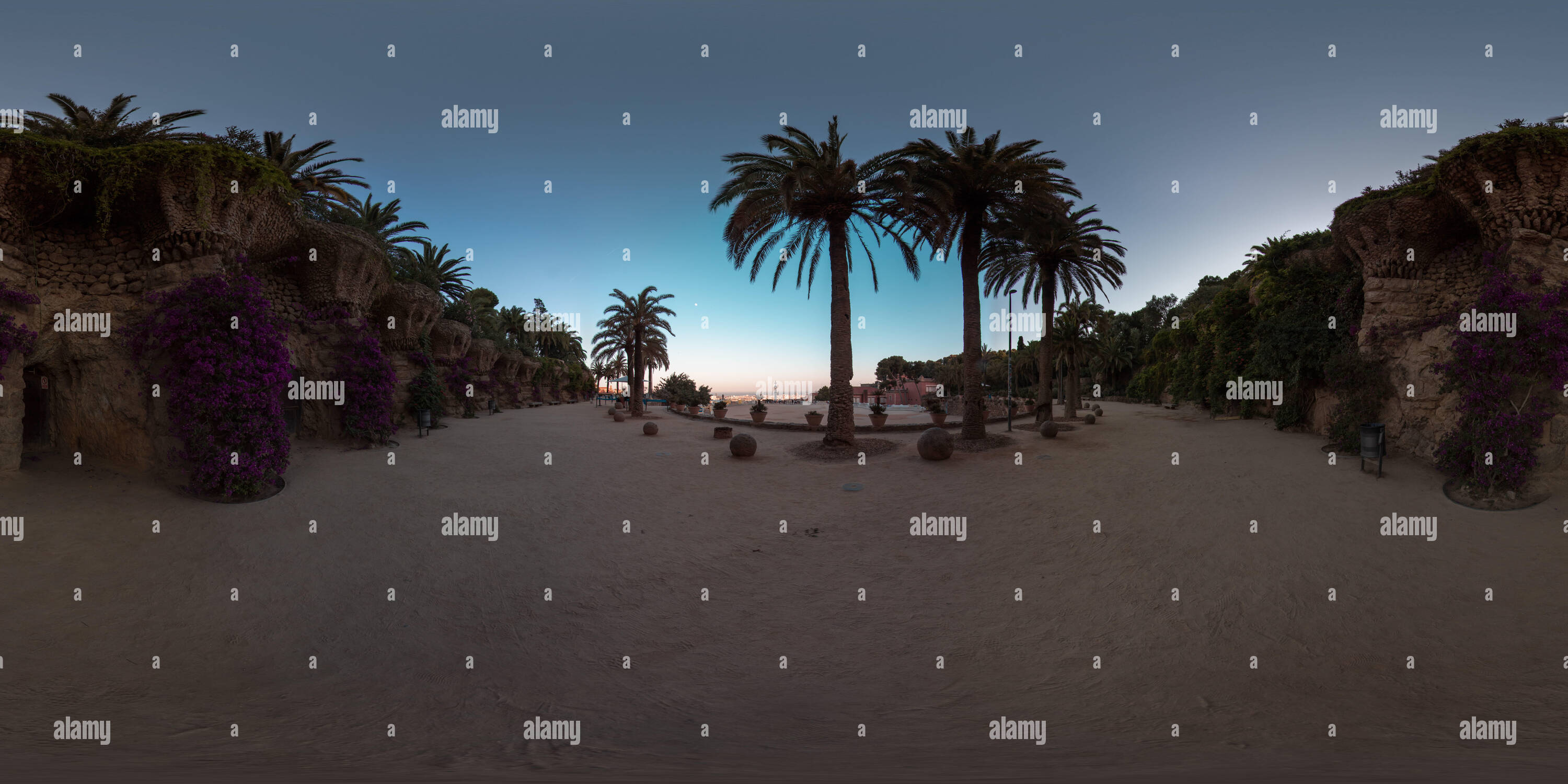 Vue panoramique à 360° de Avec l'image 3D avec panorama sphérique 360 degré de l'angle d'affichage. Prêt pour la réalité virtuelle en vr. Projection équirectangulaire complet. Magnifique cadre