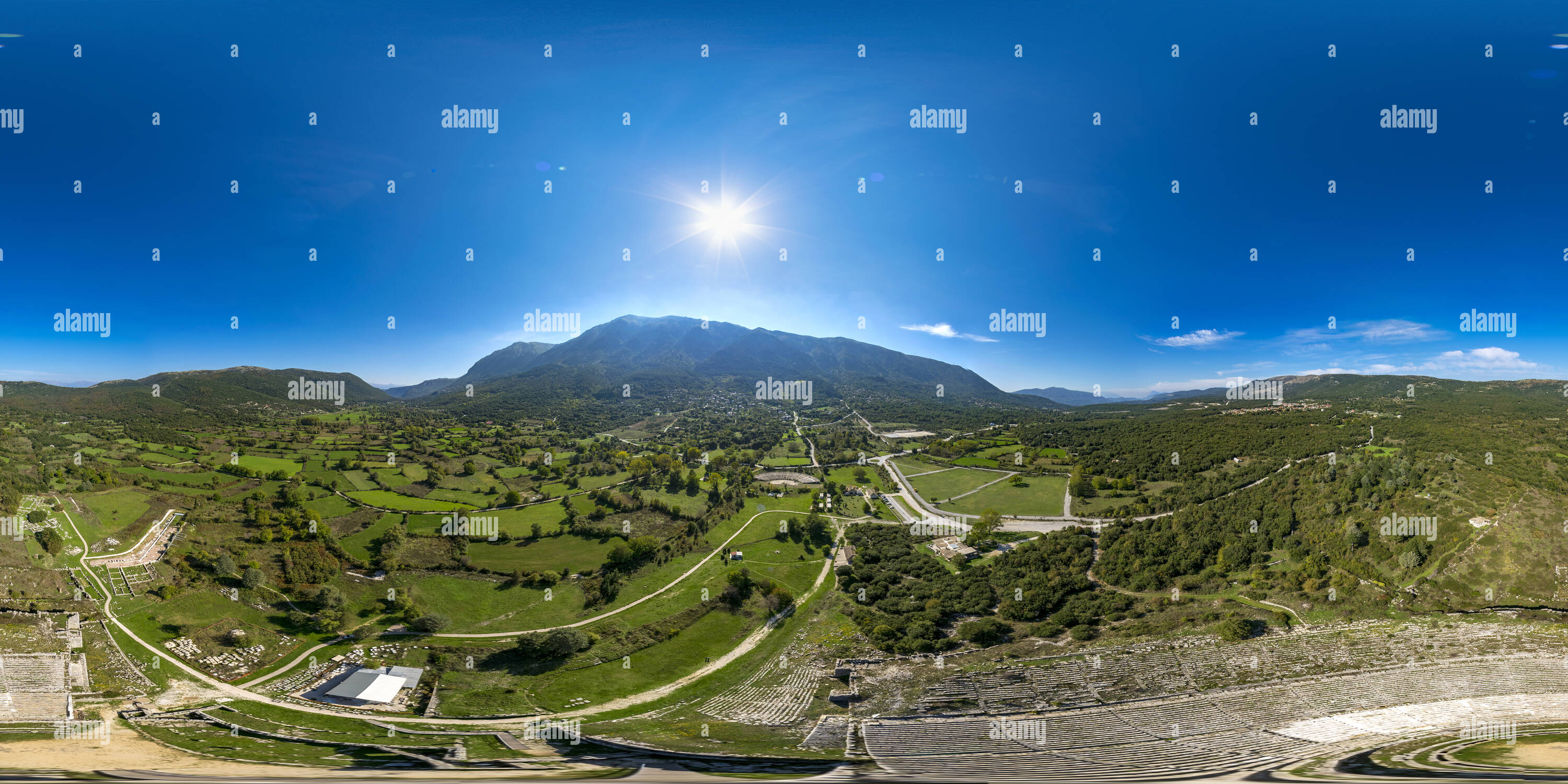 Vue panoramique à 360° de L'ancien théâtre de Dodona, Ioannina, Grèce