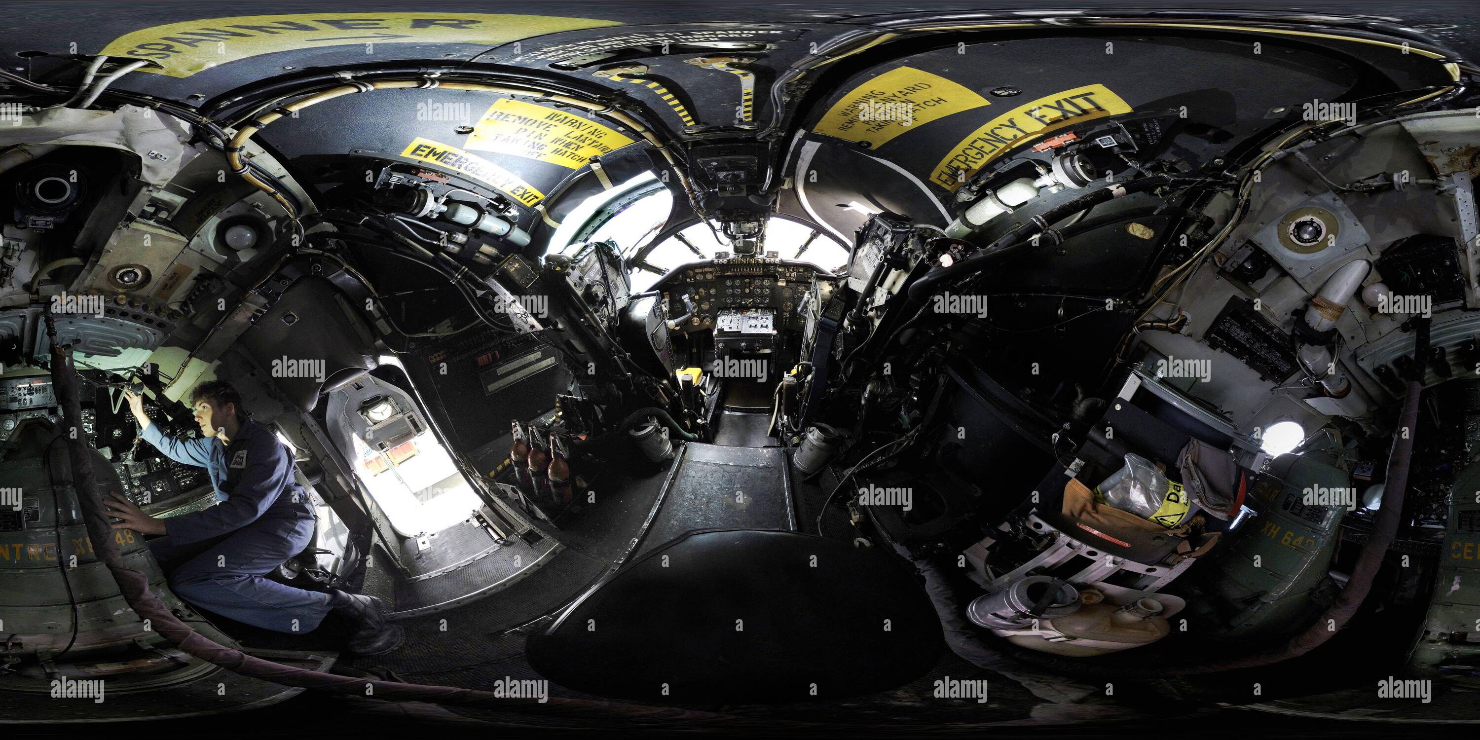 Vue panoramique à 360° de Le cockpit d'un avion Handley page Victor. CRÉDIT PHOTO : © MARK PAIN / PHOTO DE STOCK D'ALAMY