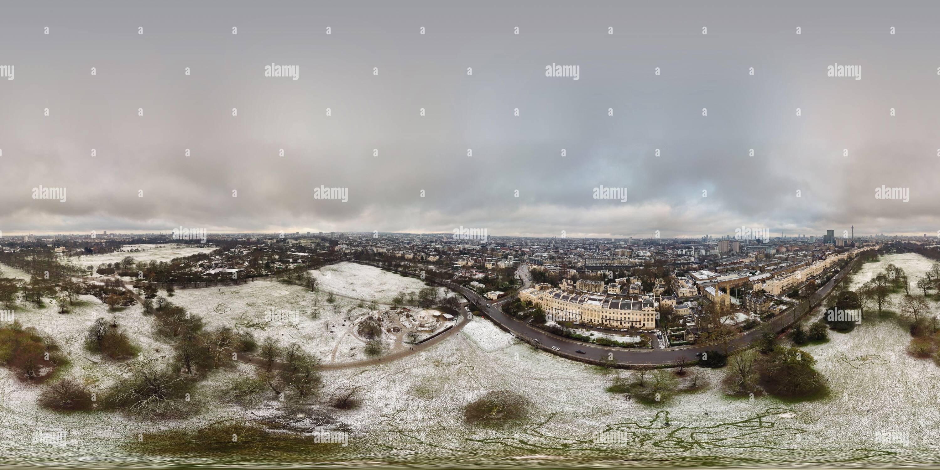 Vue panoramique à 360° de Regent's Park couvert de neige, londres, angleterre