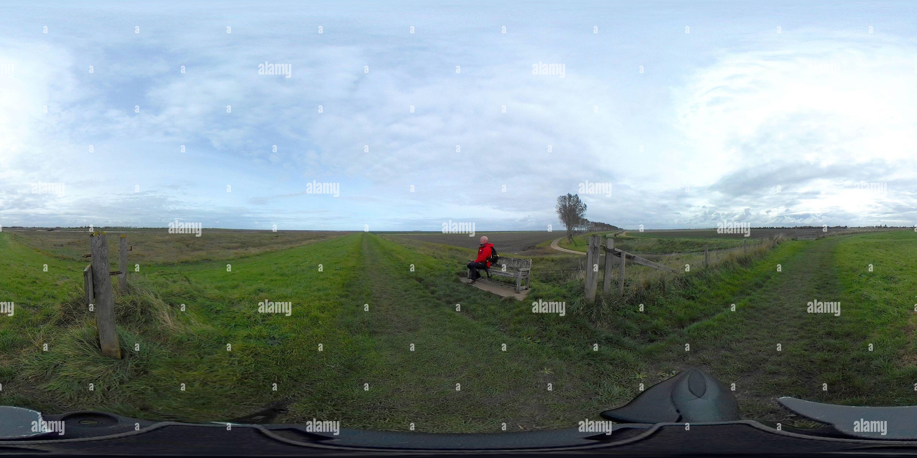 Vue panoramique à 360° de Walker au phare de Sir Peter Scott, connu sous le nom de phare est, River Nene, village de Sutton Bridge, district de South Holland, Lincolnshire,