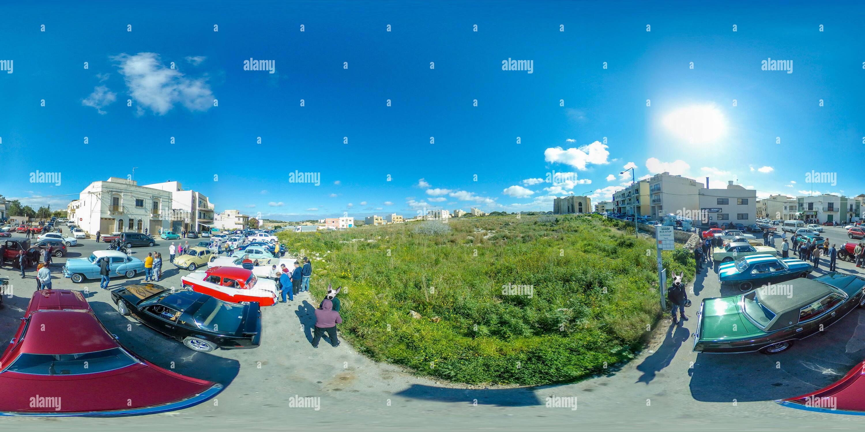 Vue panoramique à 360° de Farmers bar Mgarr voitures classiques