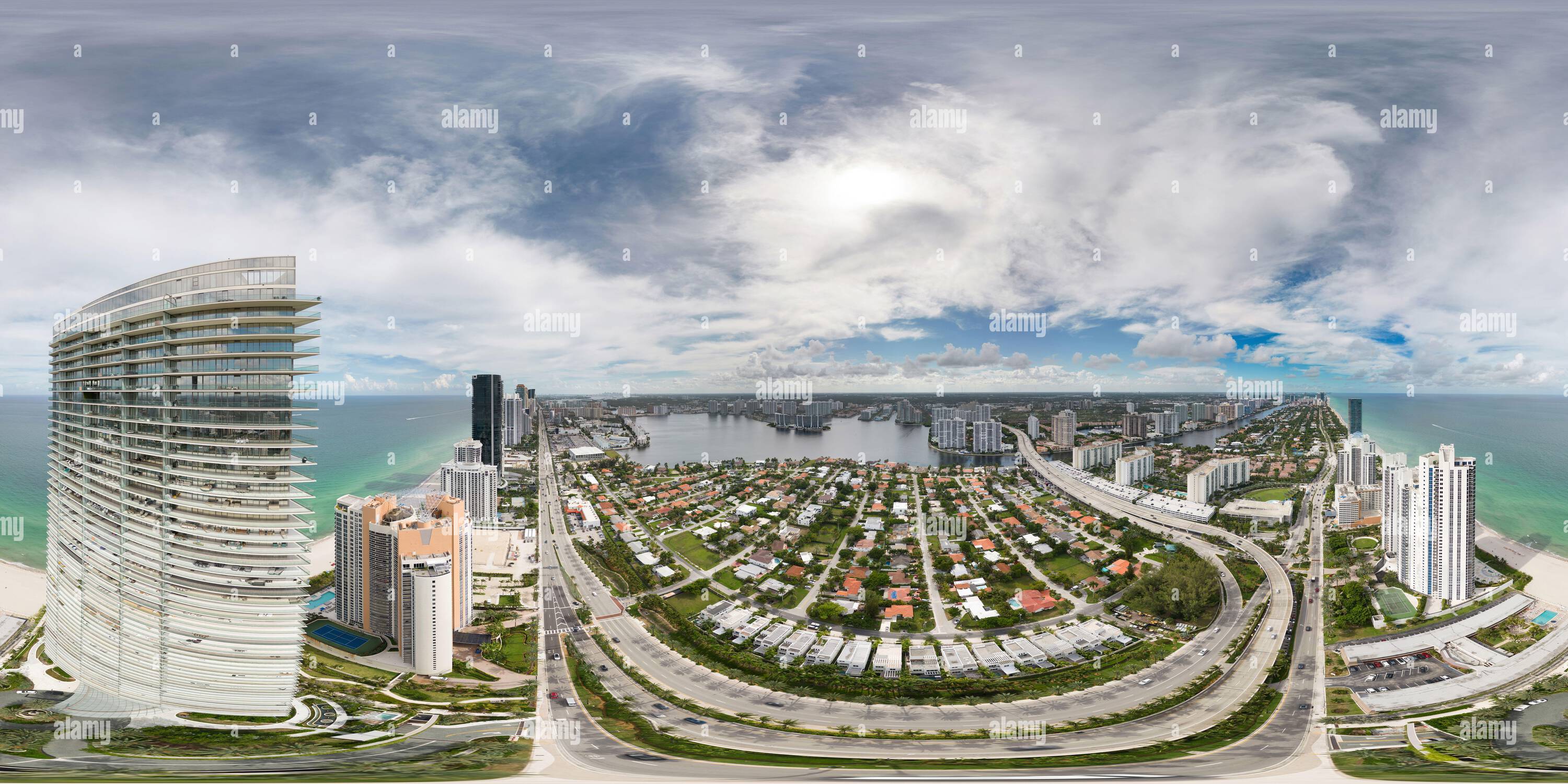 Vue panoramique à 360° de Drone aérien 360 panorama Sunny Isles Beach FL USA