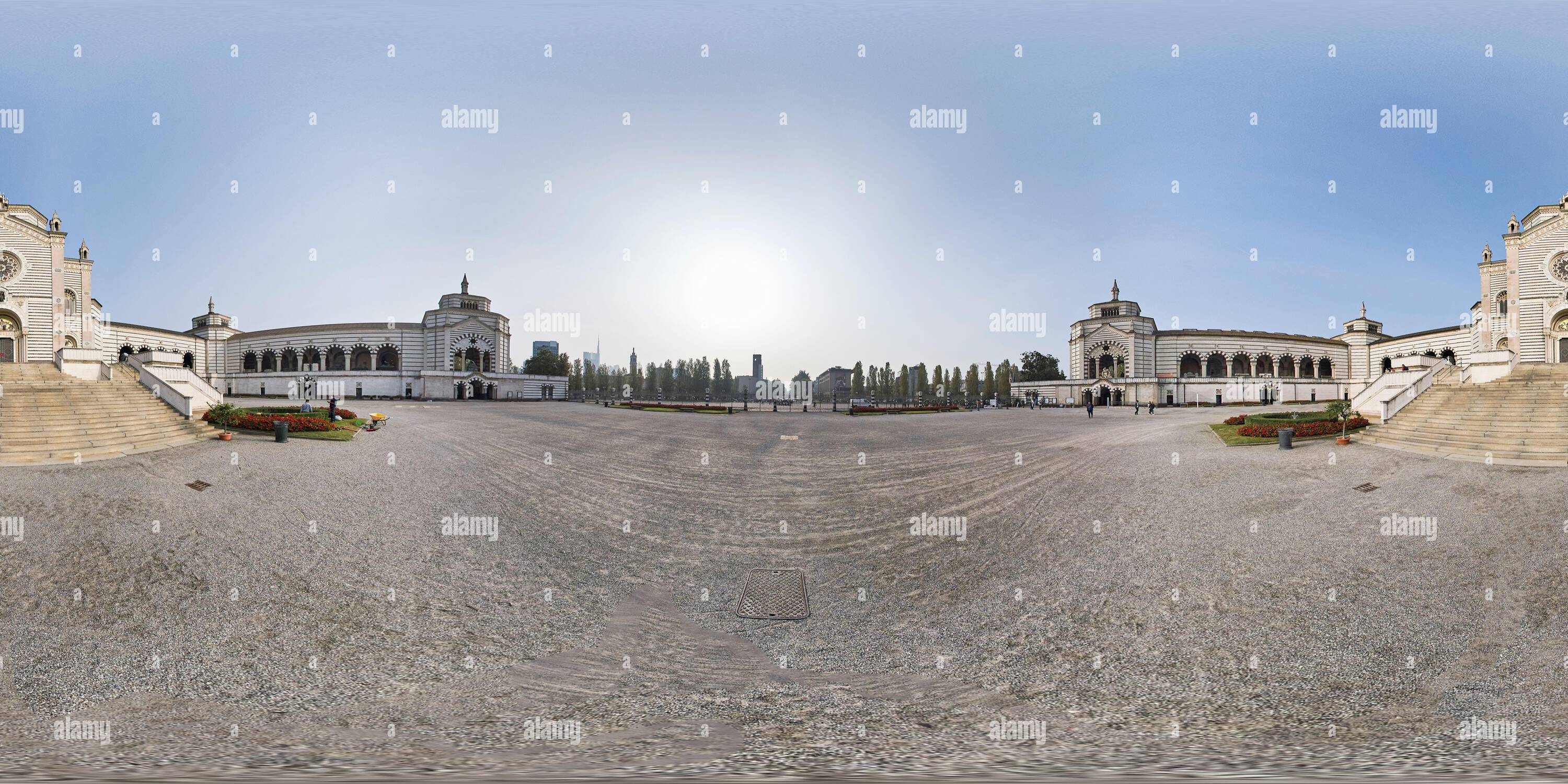 Vue panoramique à 360° de Milan Lombardie Italie. Cimetière monumental conçu par Carlo Maciachini