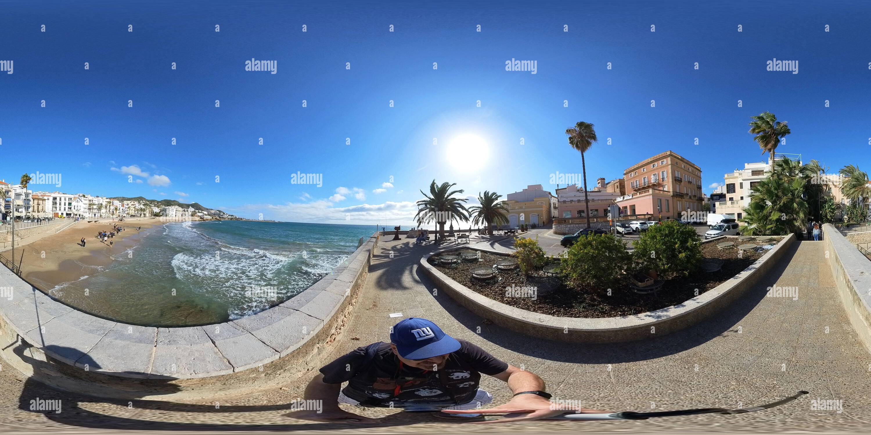 Vue panoramique à 360° de Situé près de la plage de Sitges, en Espagne