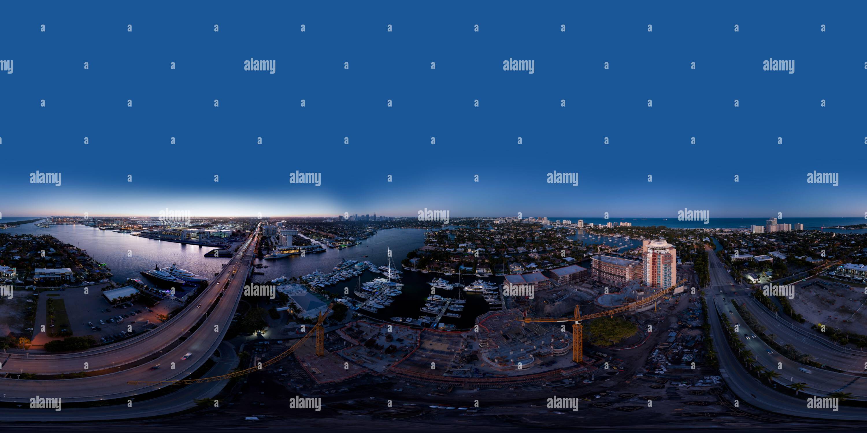 Vue panoramique à 360° de Photographie aérienne de nuit équirectangulaire 360 Broward County sites de construction de fort Lauderdale