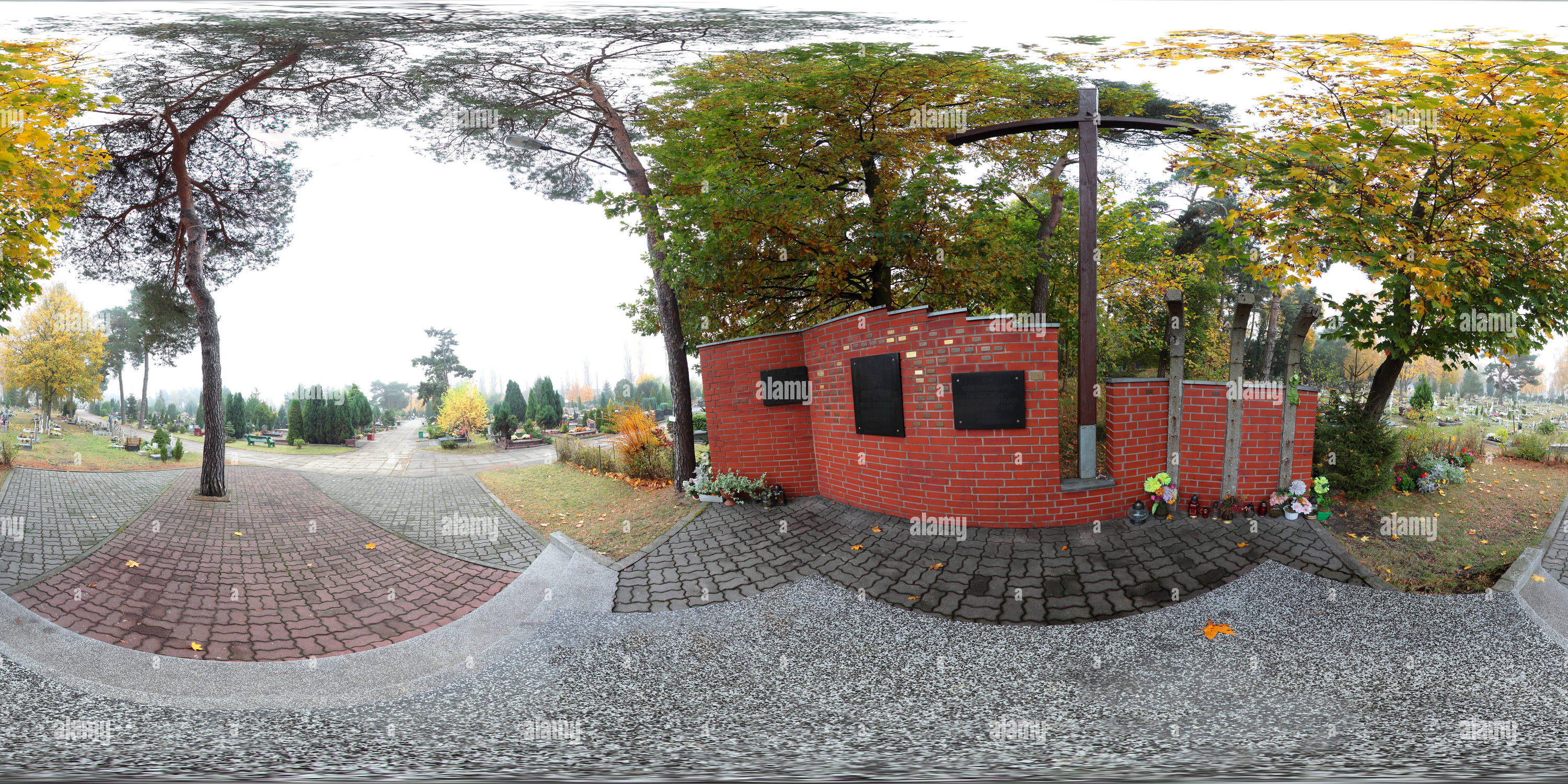 Vue panoramique à 360° de Swinoujscie , Monument donné des victimes du régime soviétique et des soldats de l'Armée nationale