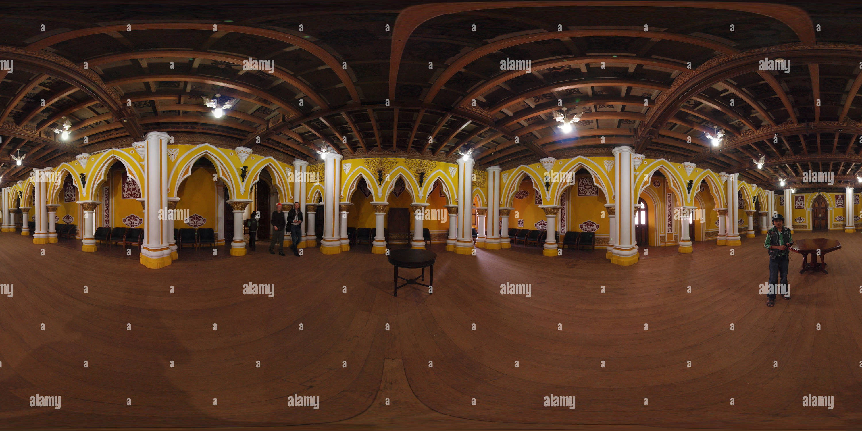 Vue panoramique à 360° de Salle de bal au Bangalore Palace