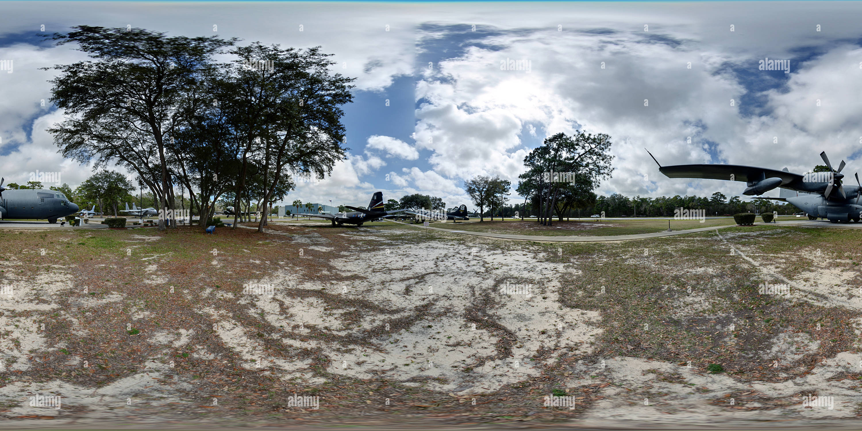 Vue panoramique à 360° de USAF Armament Museum B-17 B-57