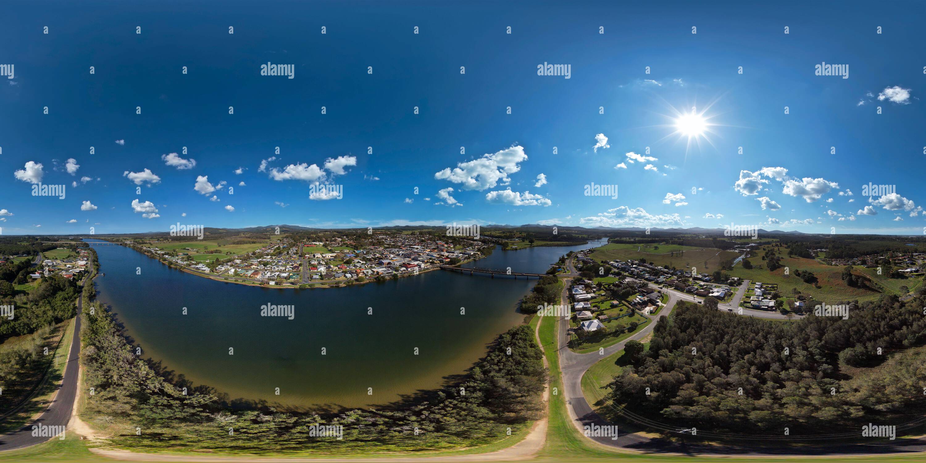 Vue panoramique à 360° de Panorama aérien à 360° du petit village riverain de Macksville Mid North Coast Nouvelle-Galles du Sud Australie