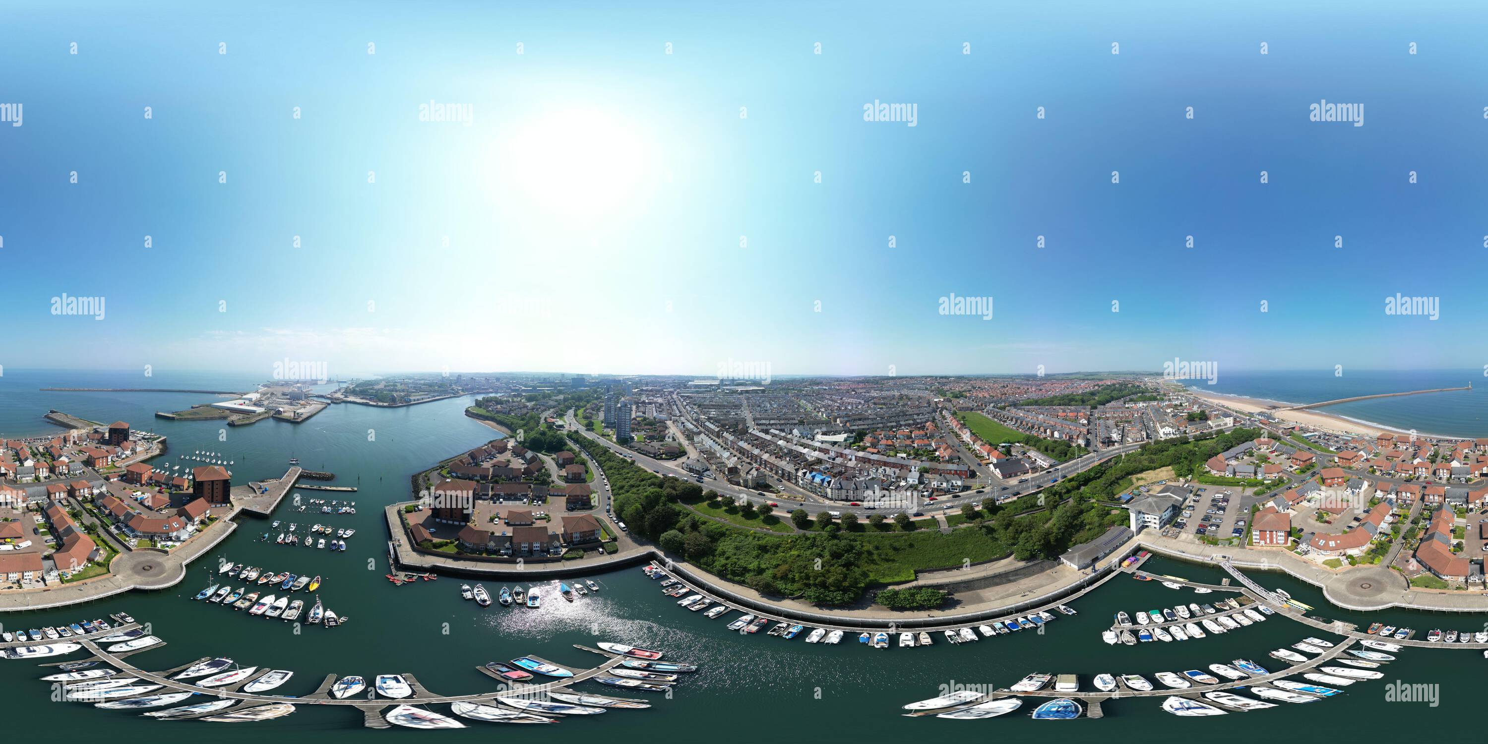 Vue panoramique à 360° de Photo aérienne au-dessus de la marina de North Shields et du port de Sunderland