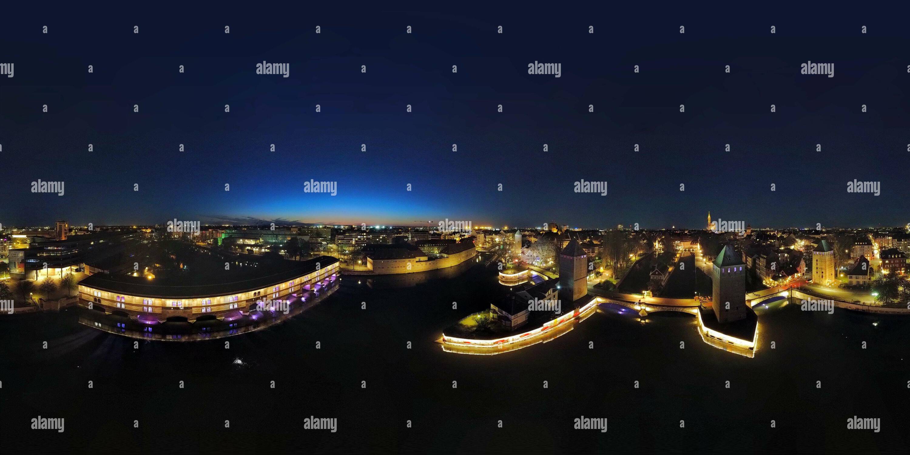 Vue panoramique à 360° de Strasbourg, petite France, vue aérienne 360°